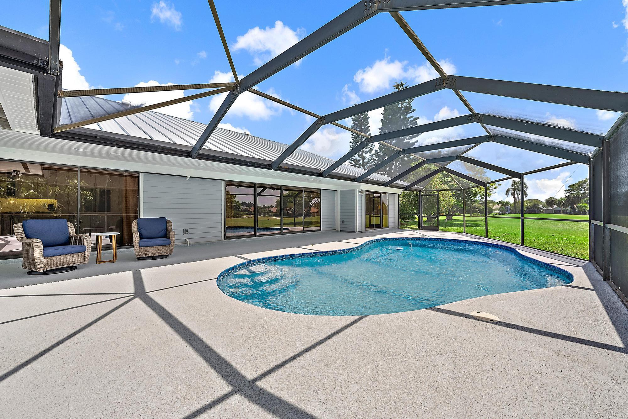 7160 SE Bunker Hill Court