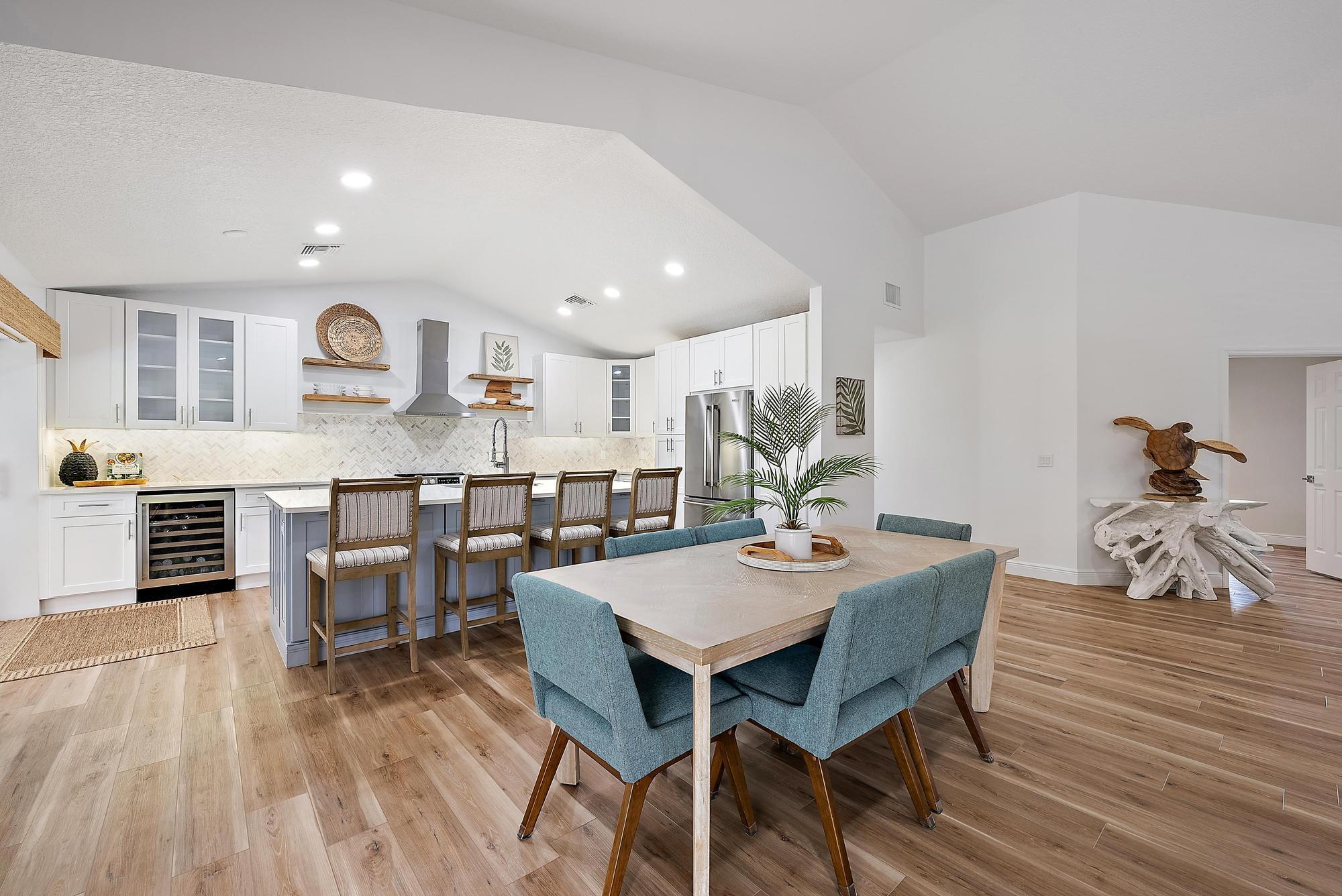 7160 SE Bunker Hill Court