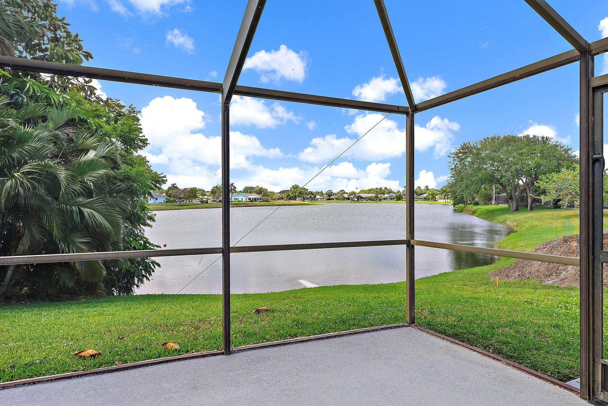 7160 SE Bunker Hill Court