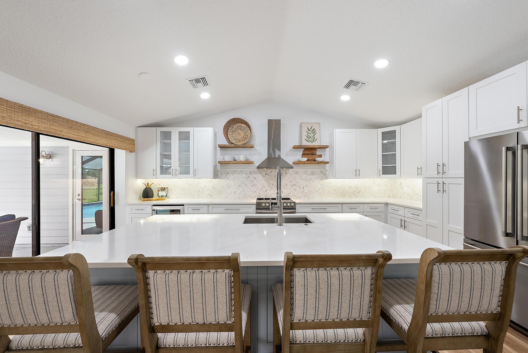 7160 SE Bunker Hill Court