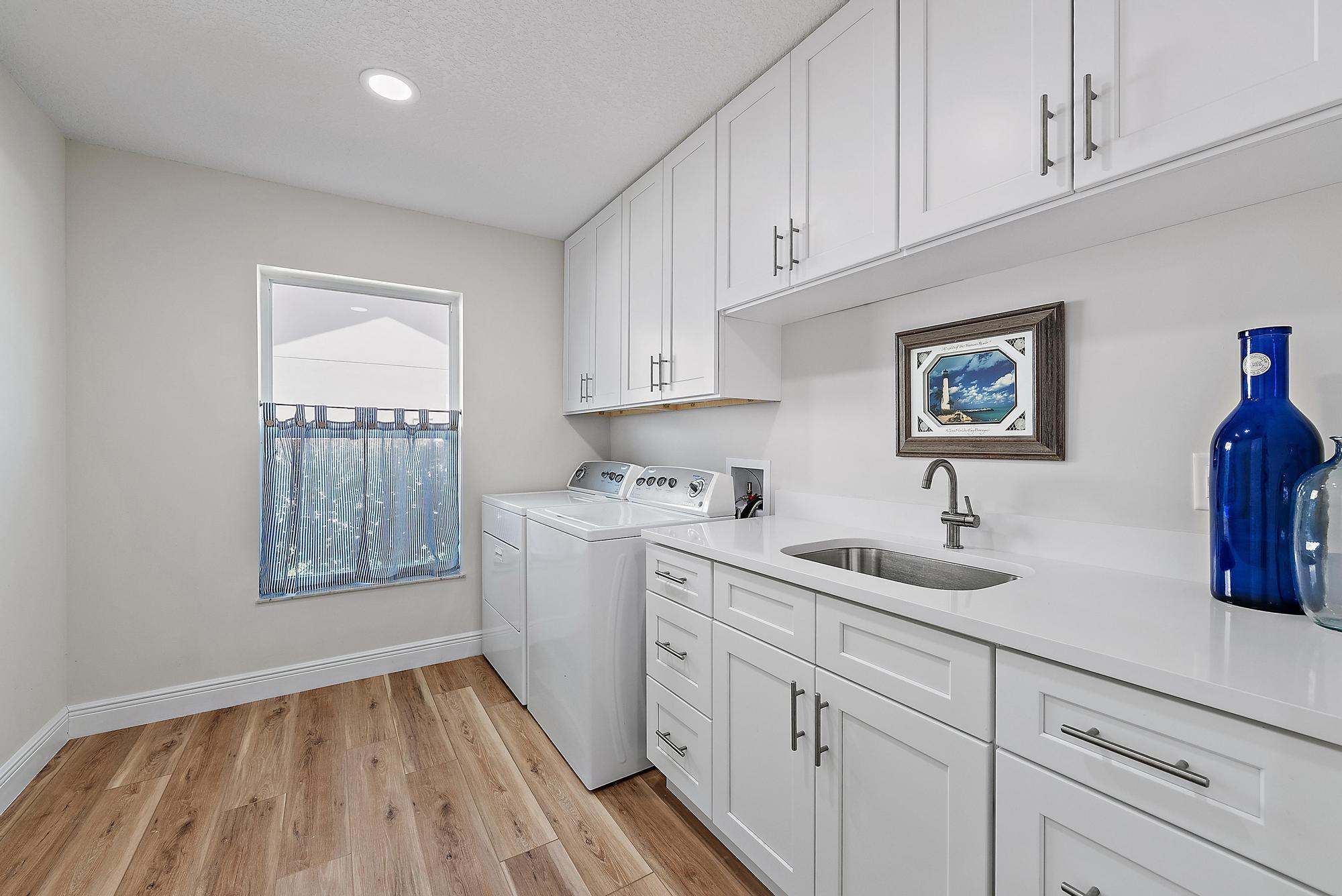 7160 SE Bunker Hill Court