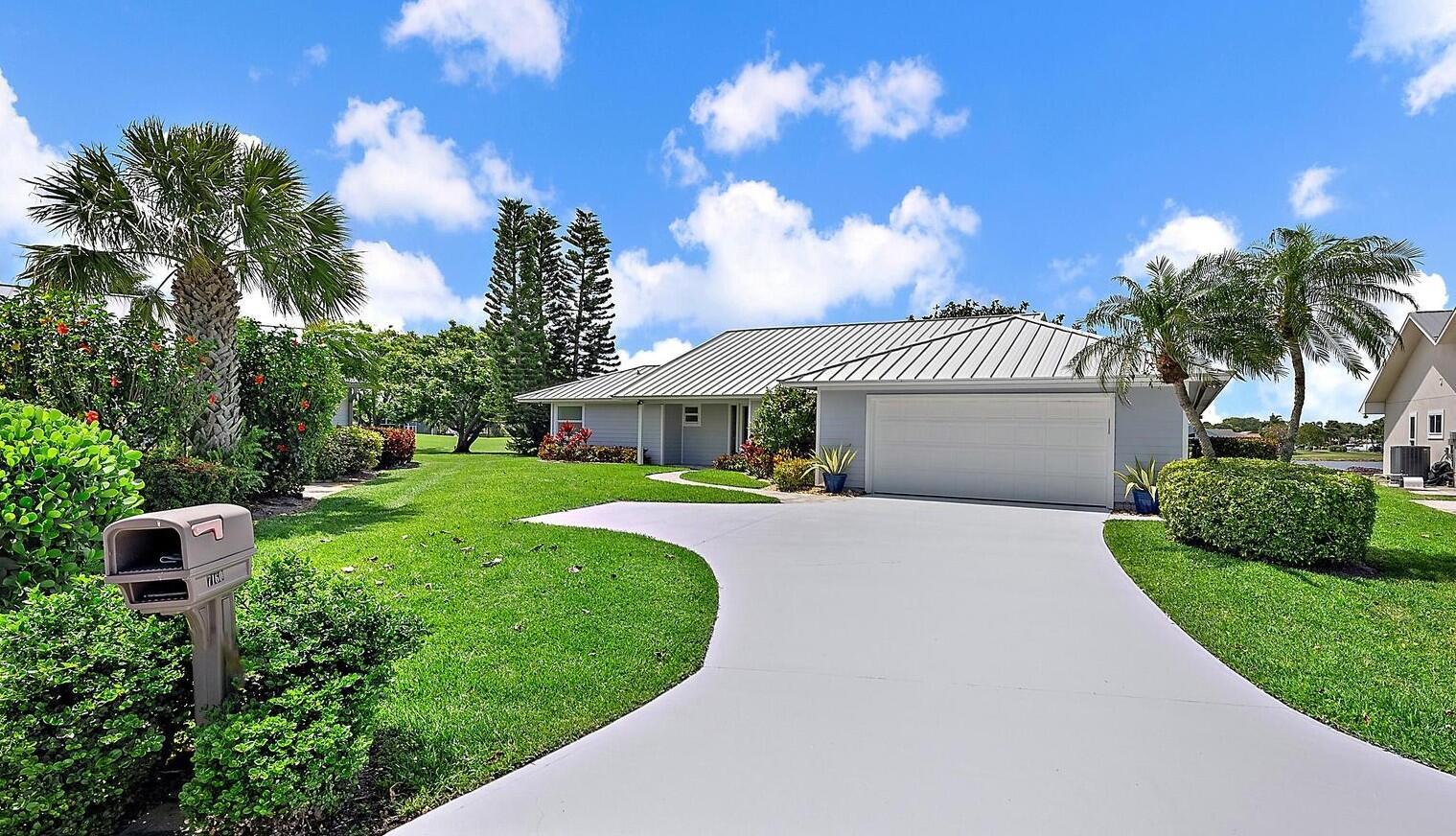 7160 SE Bunker Hill Court