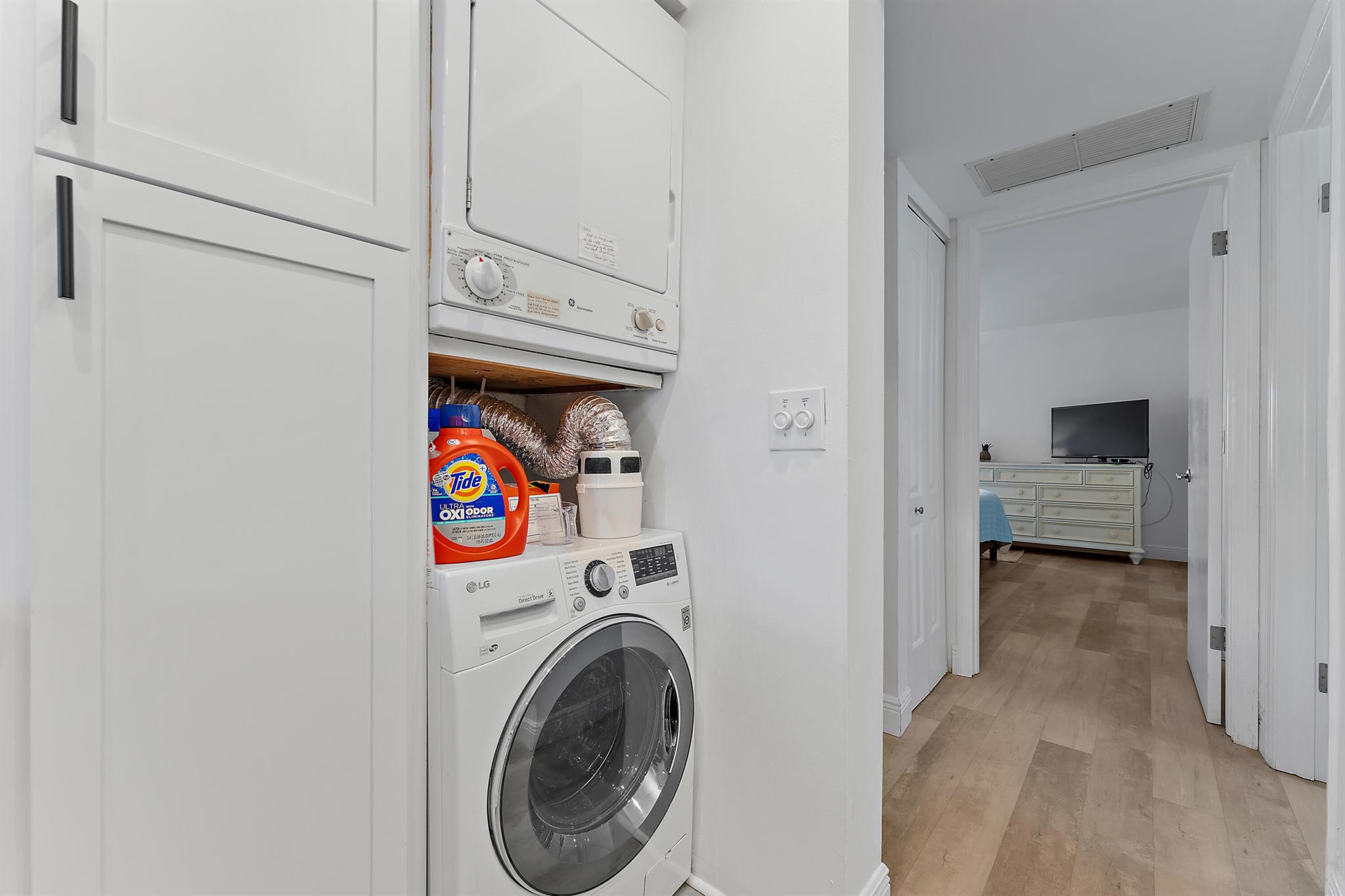 1605 S Us Highway 1 V1-104