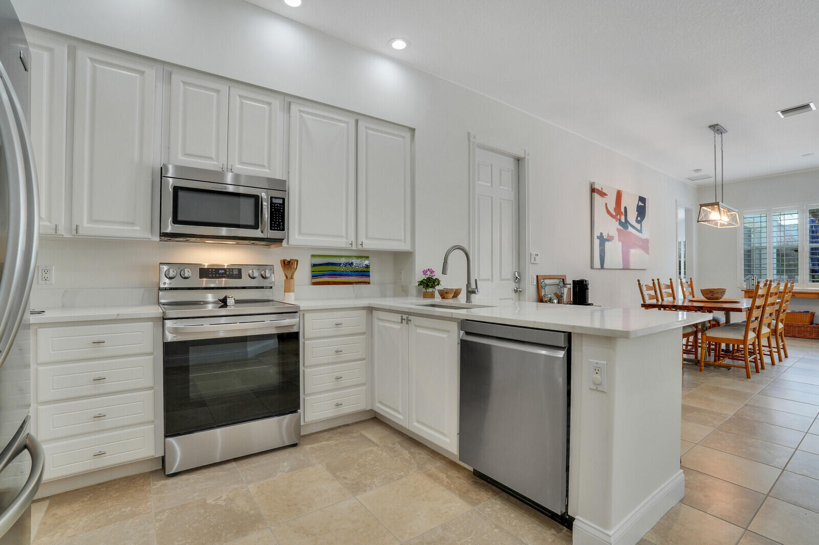 334 Caravelle Drive