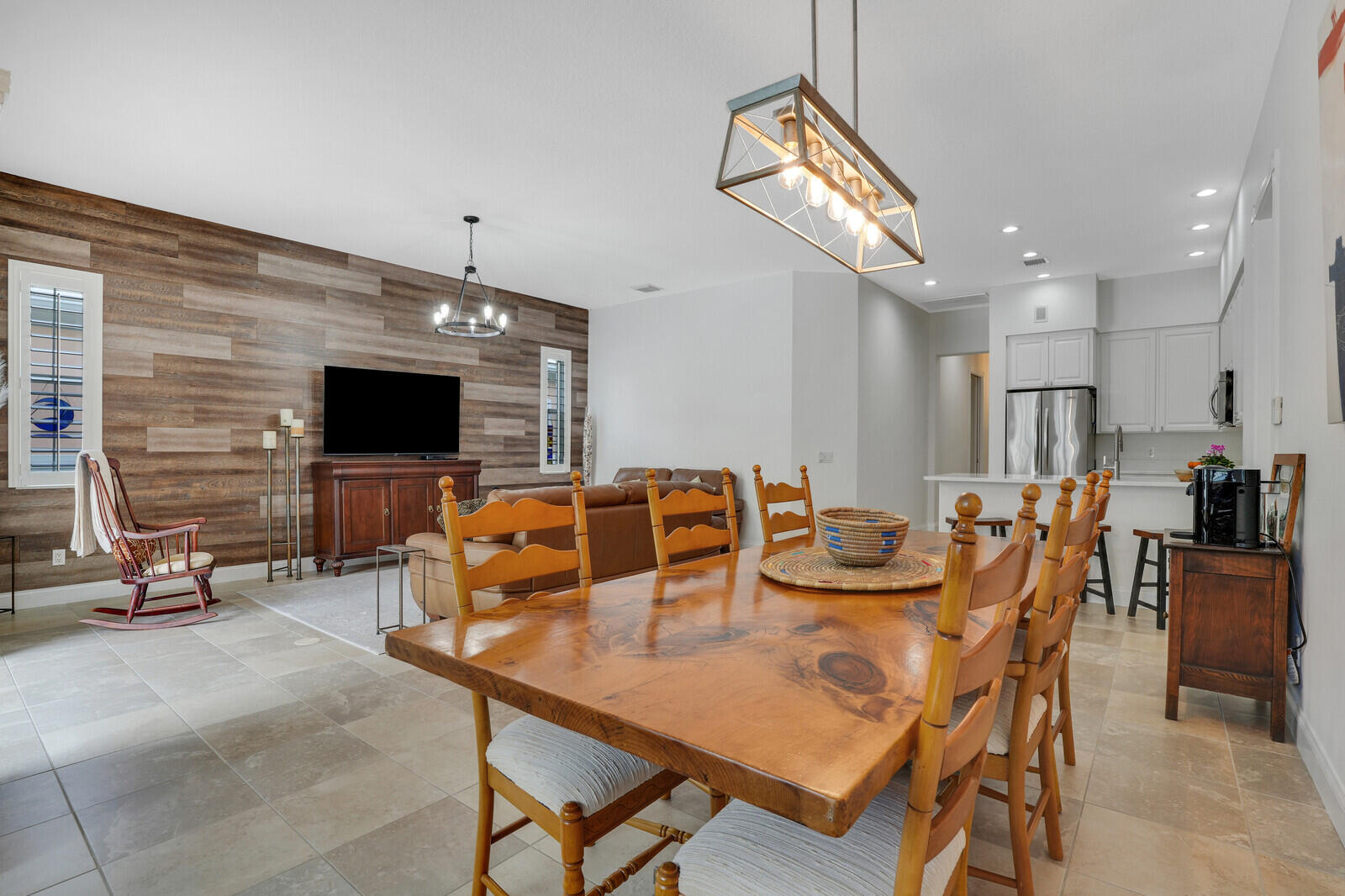 334 Caravelle Drive