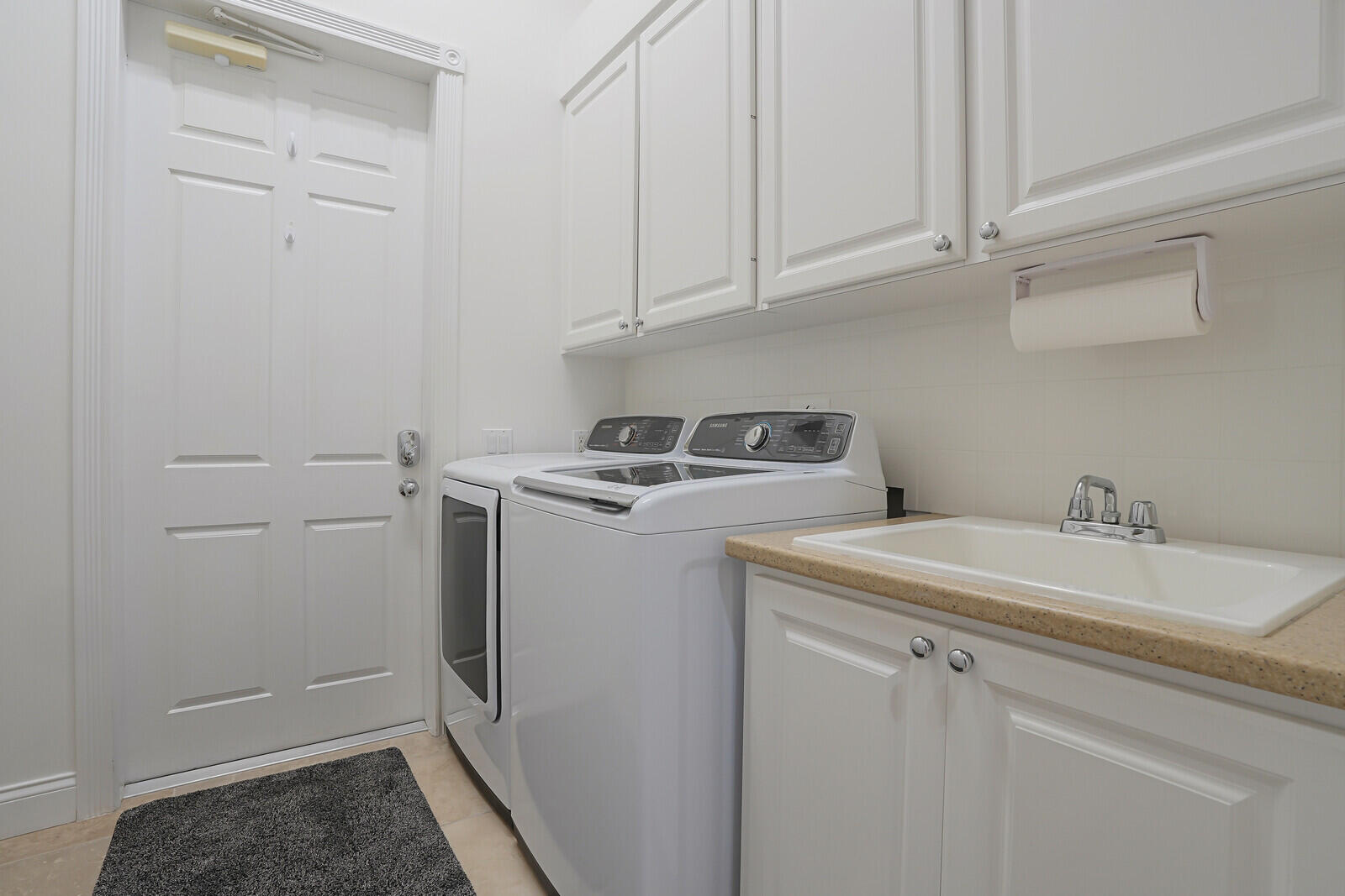 334 Caravelle Drive