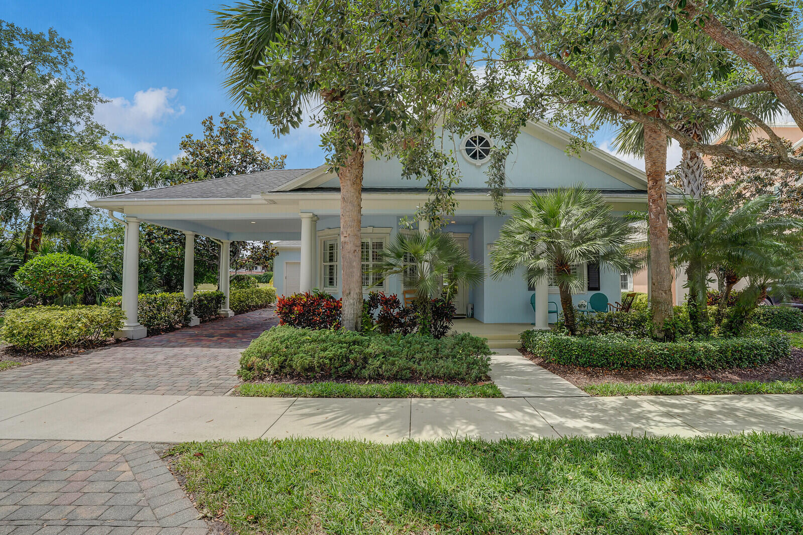 334 Caravelle Drive