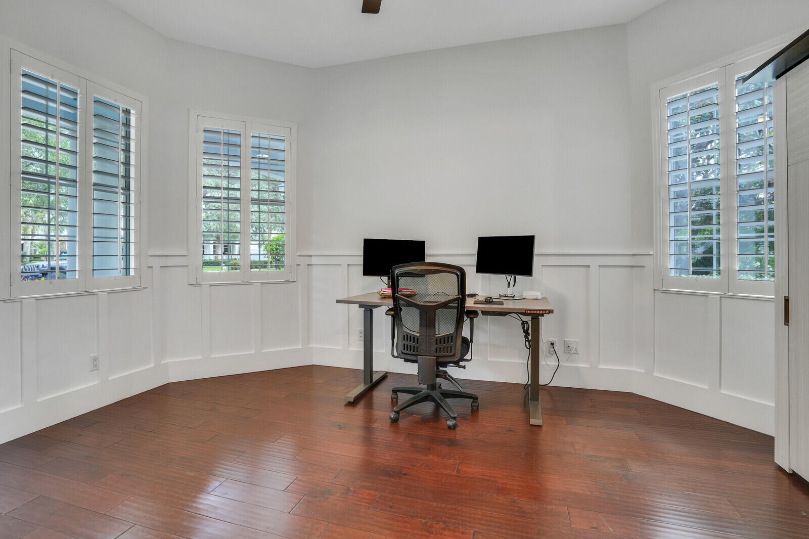 334 Caravelle Drive