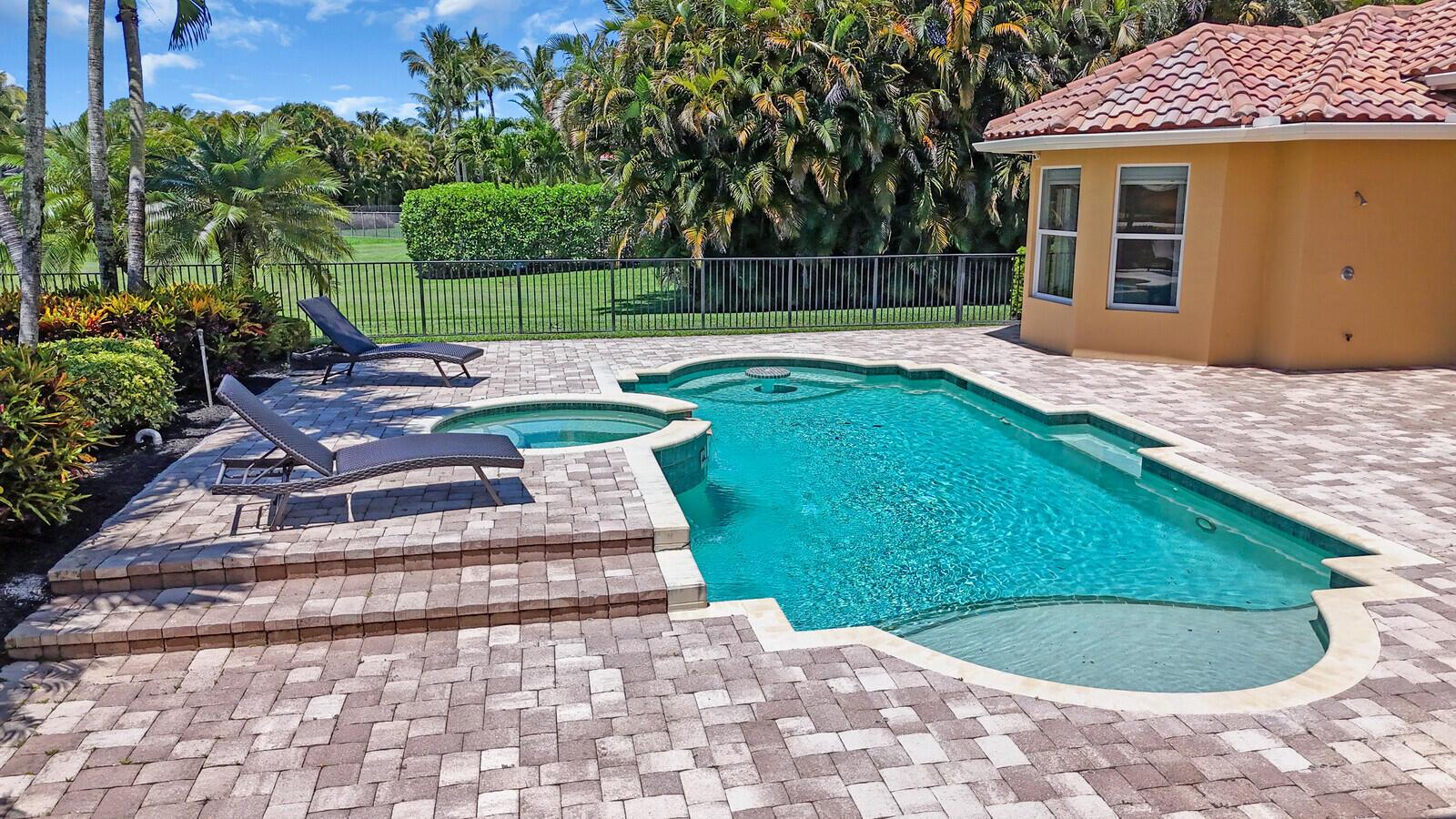 8380 Woodsmuir Drive