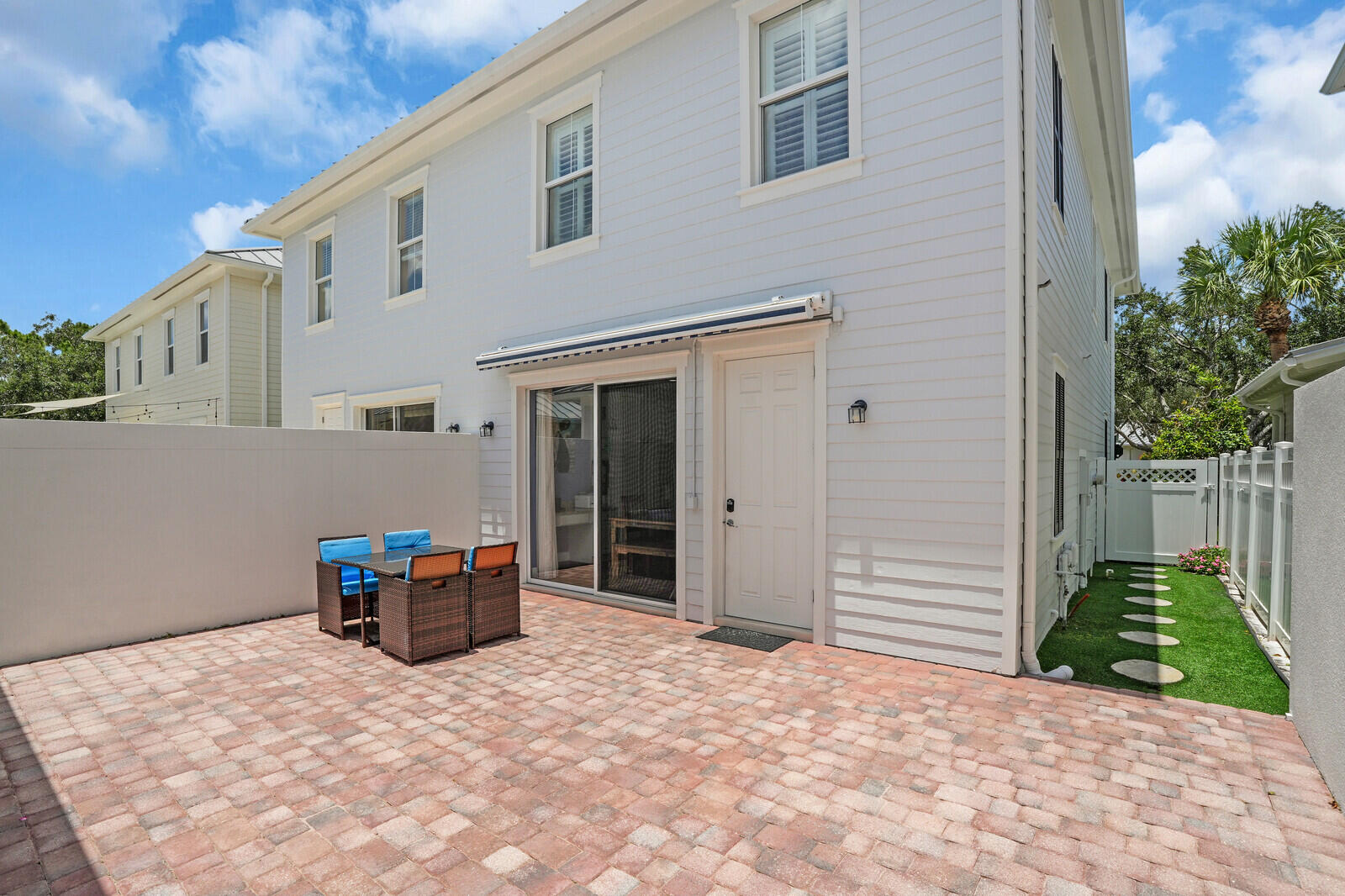 1466 Sunshine Drive