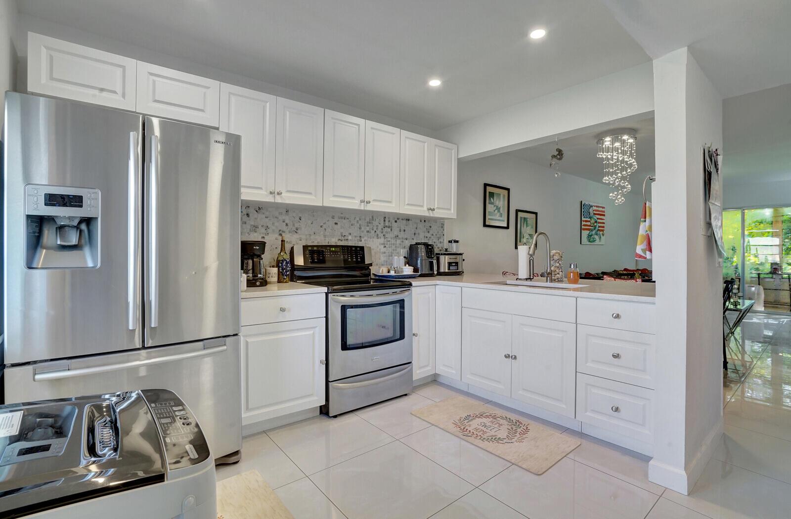 130 Lake Meryl Drive 226