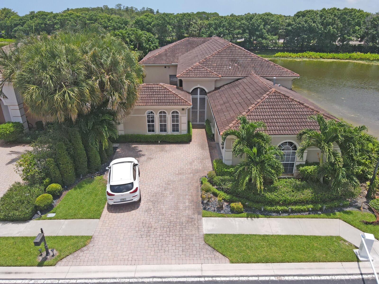 6468 Polo Pointe Way