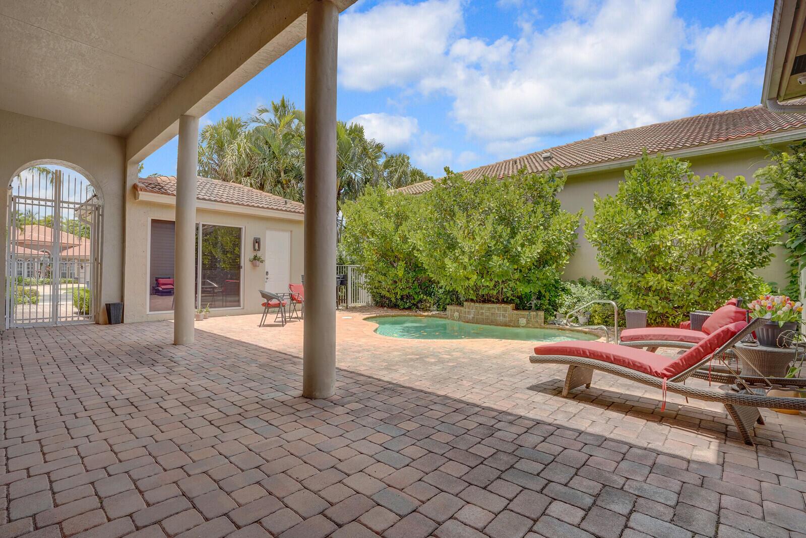 6468 Polo Pointe Way