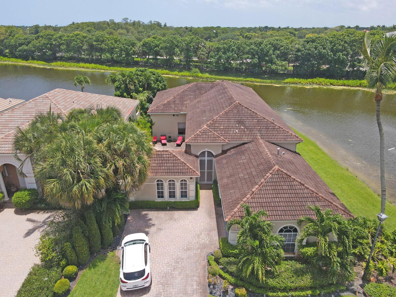 6468 Polo Pointe Way