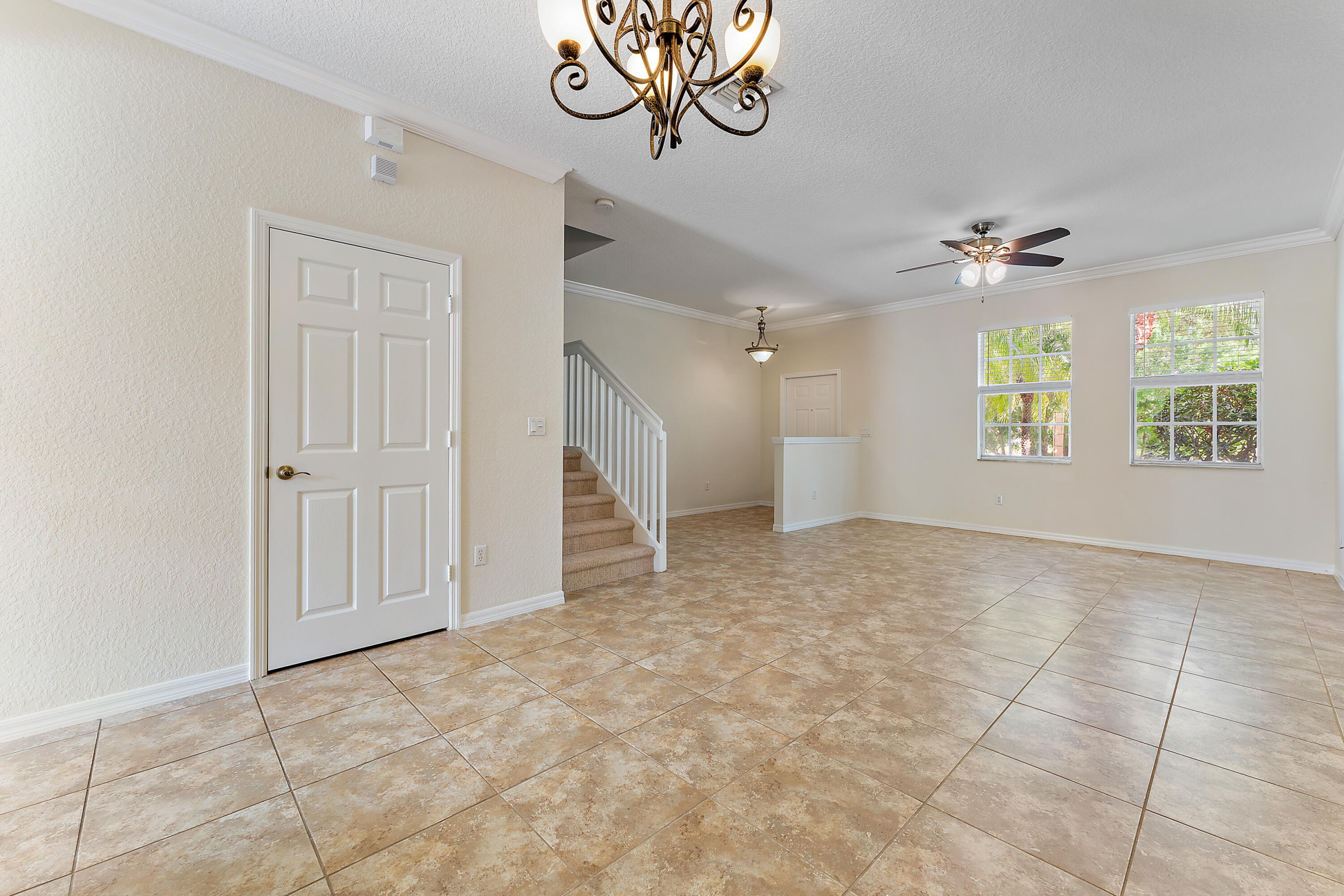 128 W Thatch Palm Circle