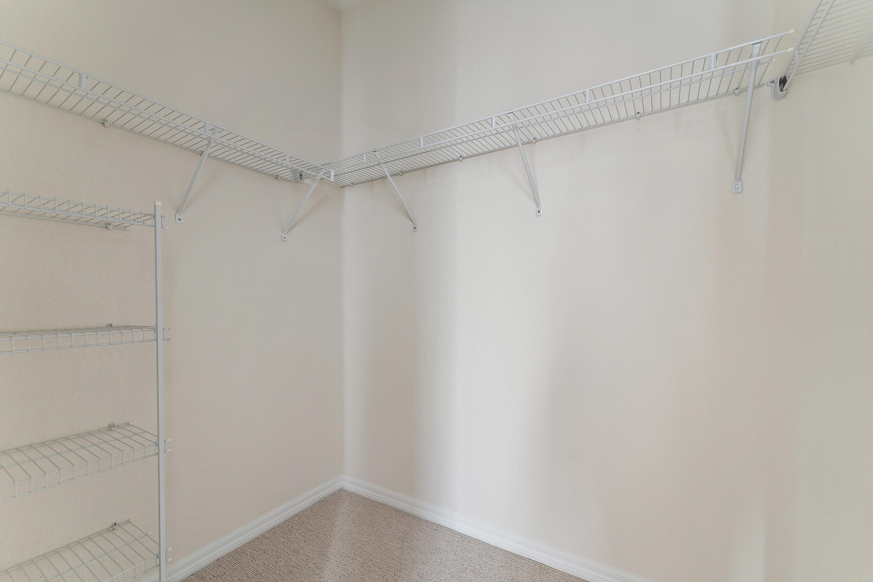 128 W Thatch Palm Circle