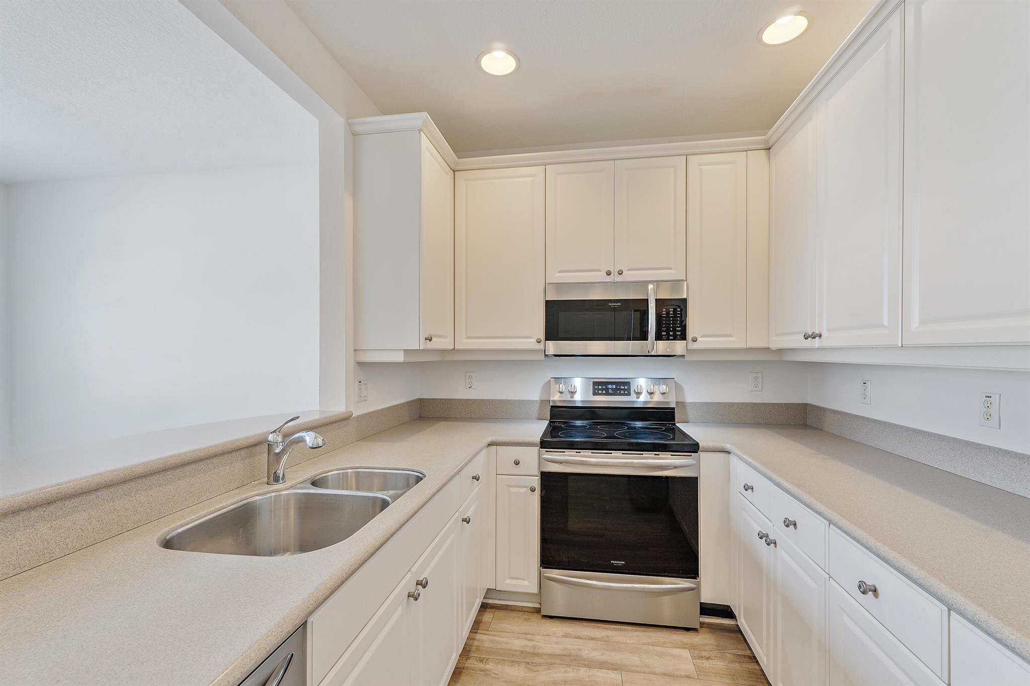 4329 Savannah Bay Place