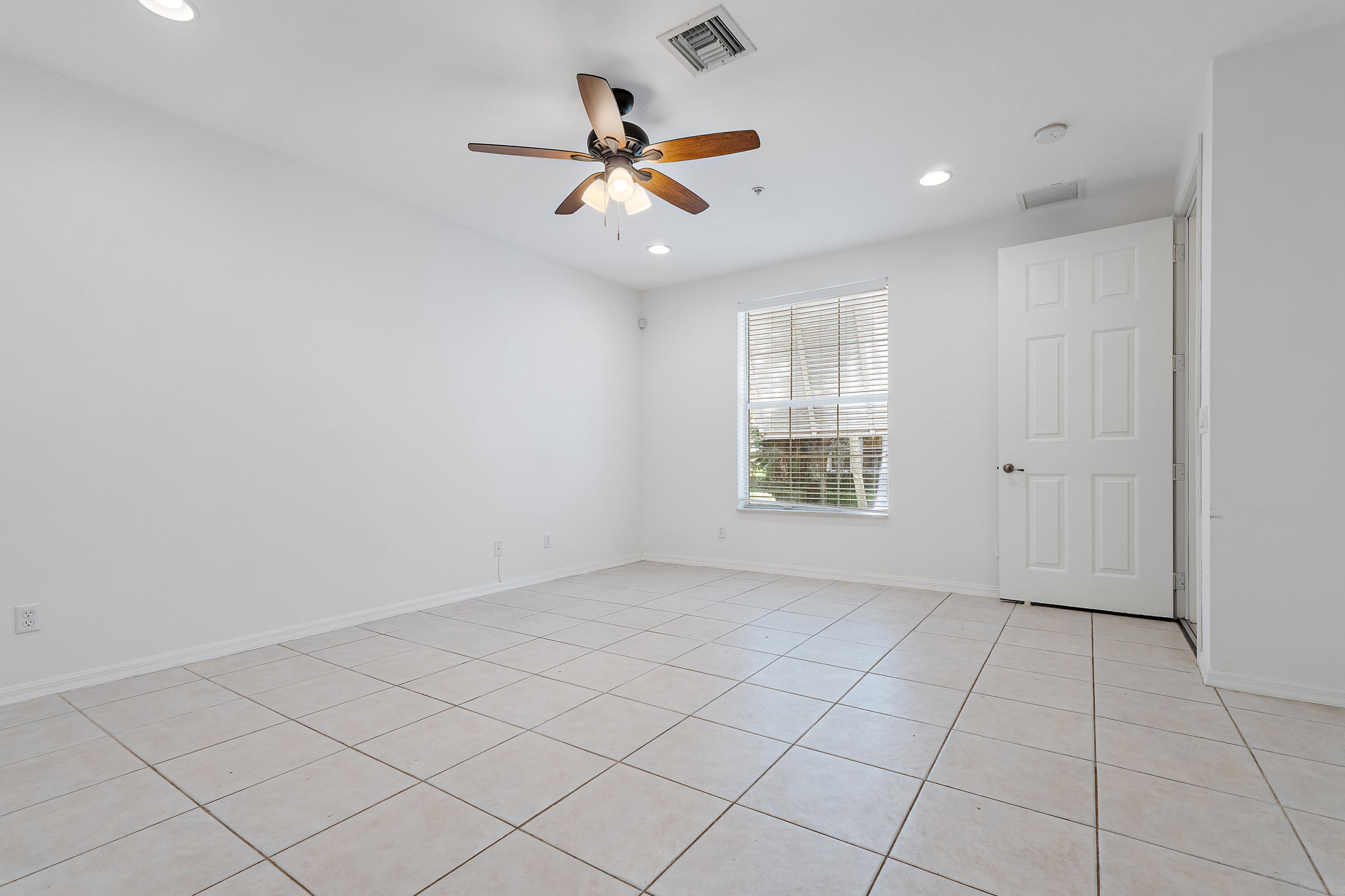 4329 Savannah Bay Place