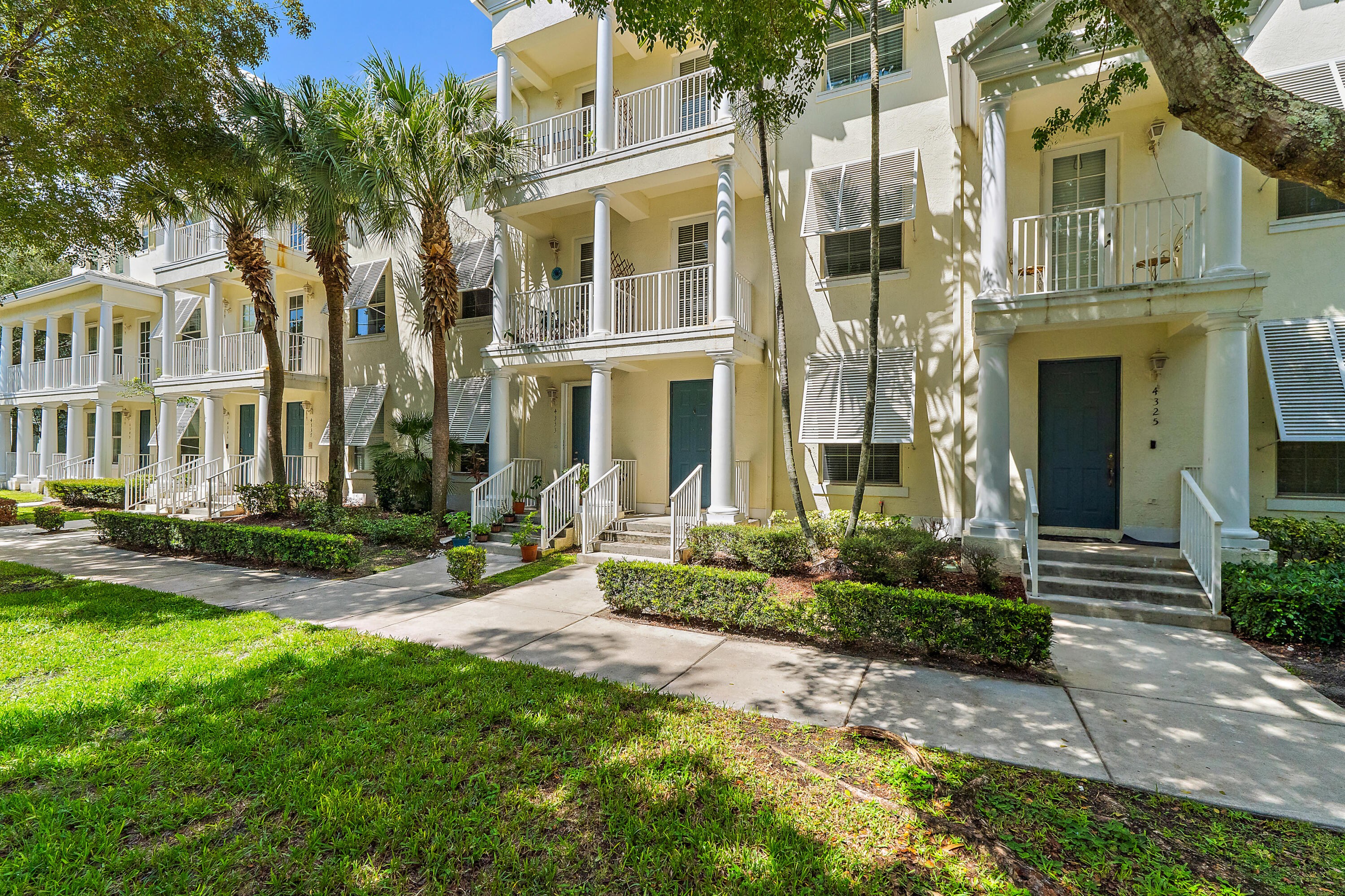 4329 Savannah Bay Place