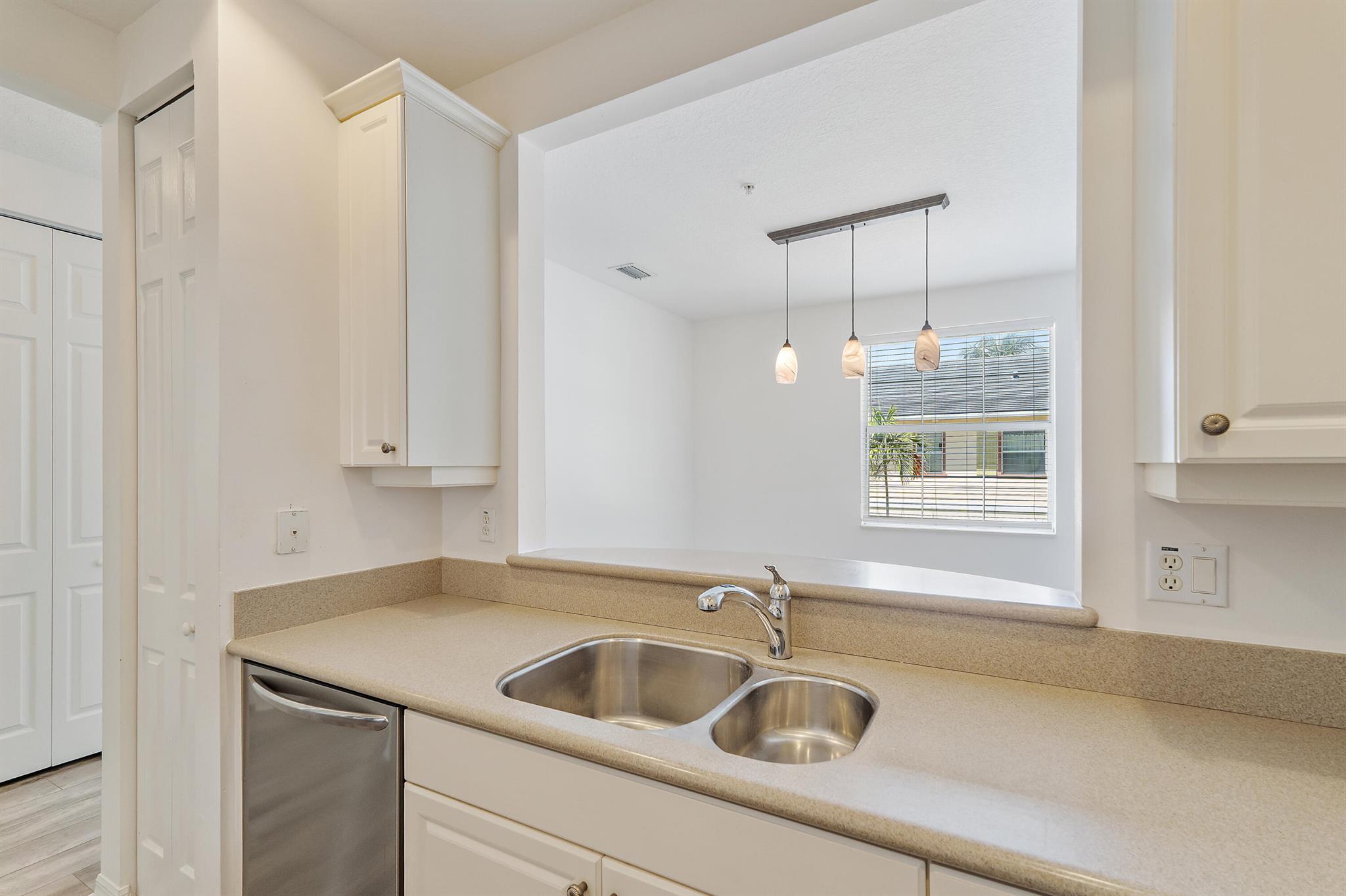 4329 Savannah Bay Place