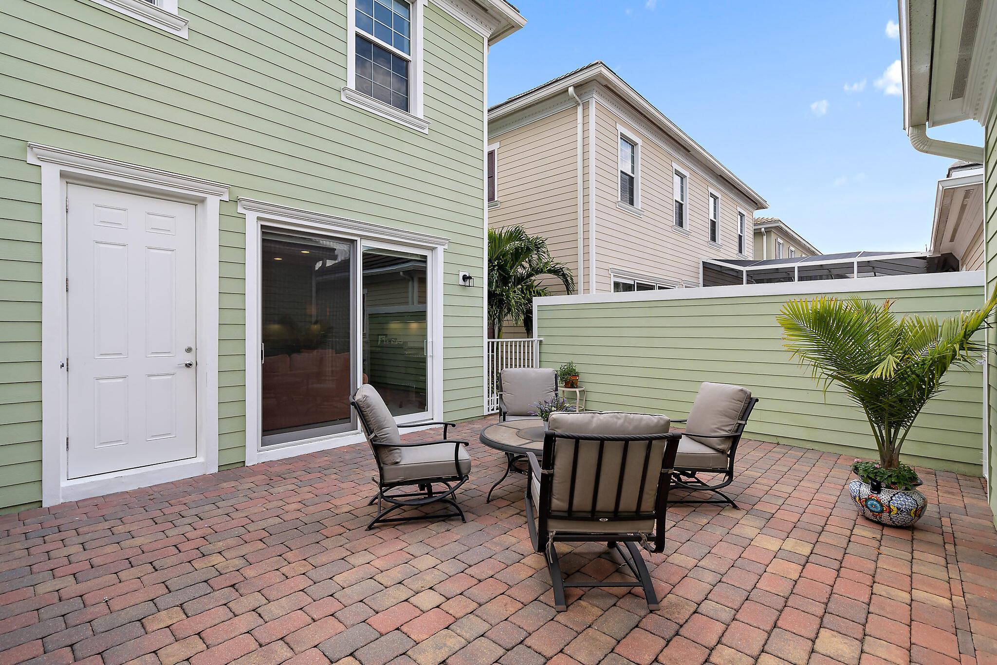 1237 Dakota Drive