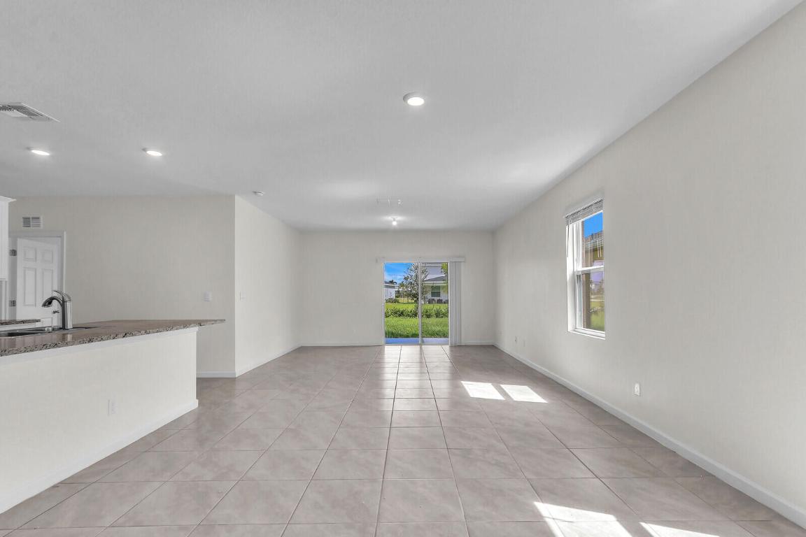 12335 SW Nettuno Way