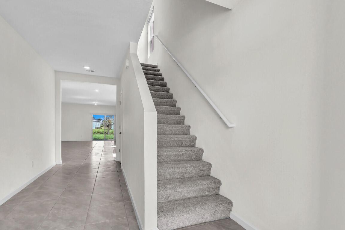 12335 SW Nettuno Way