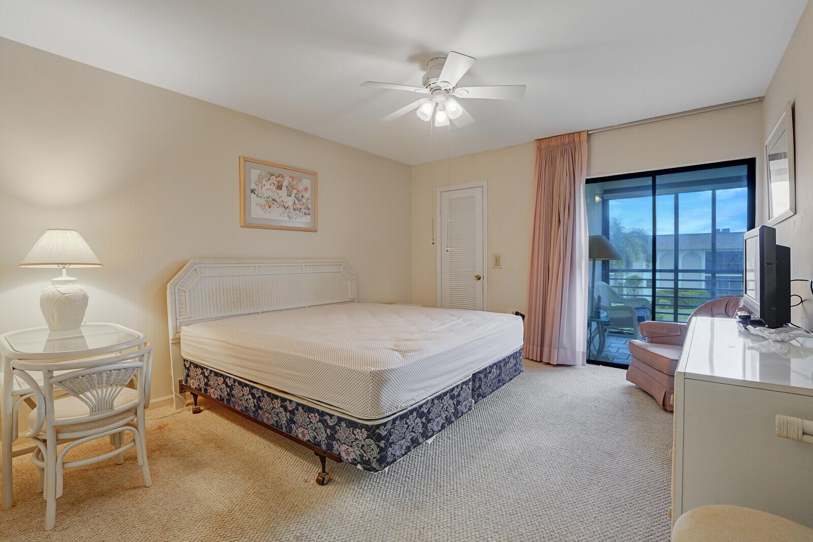 755 Saturn Street H207