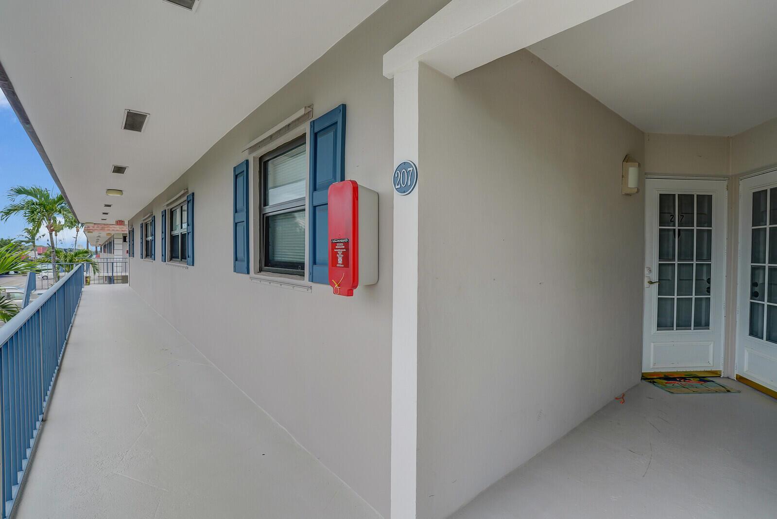 755 Saturn Street H207