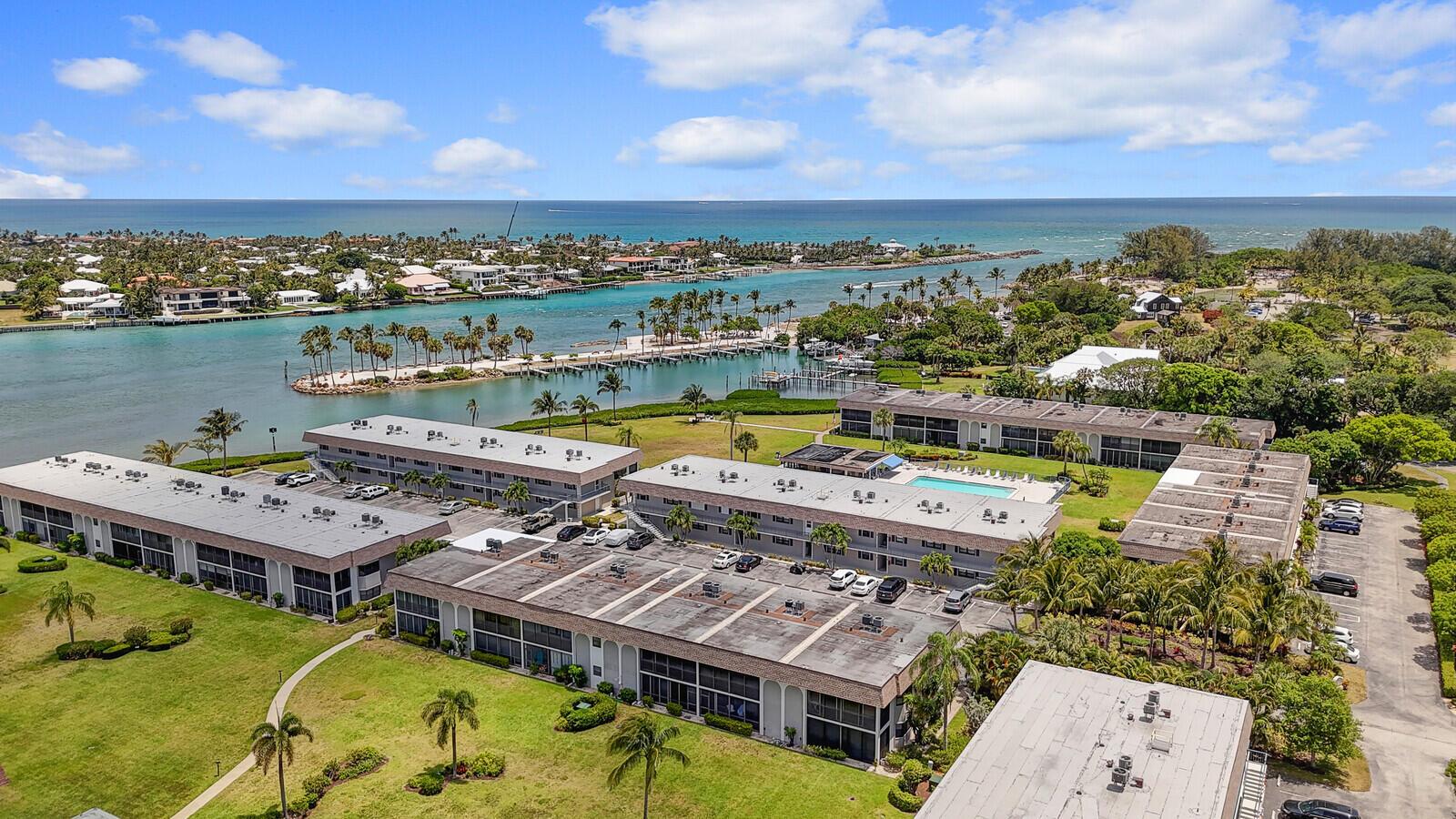 755 Saturn Street H207