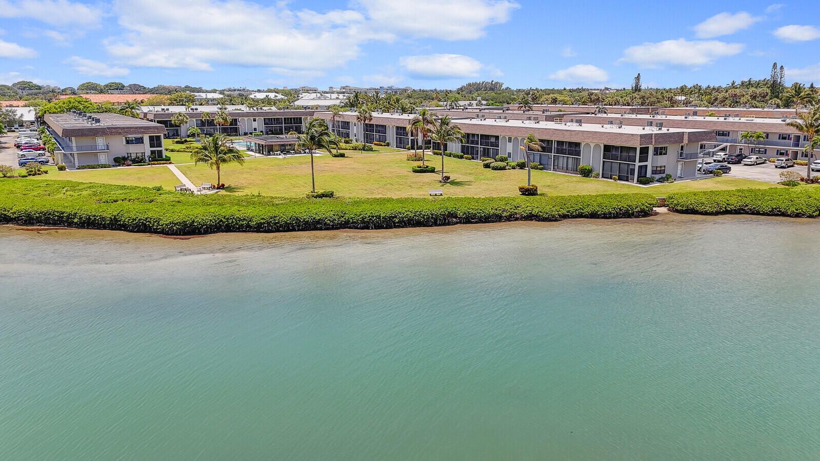 755 Saturn Street H207