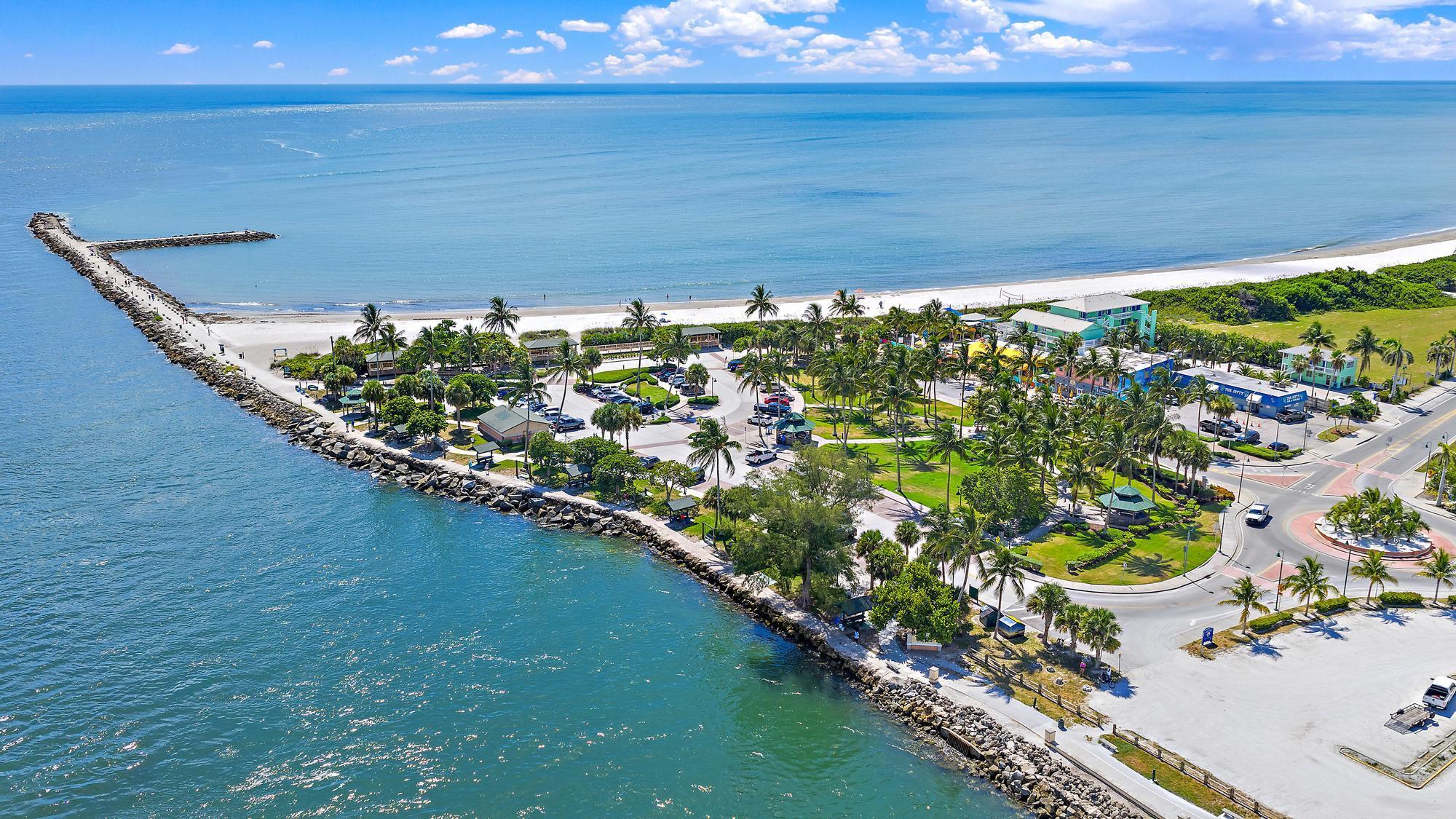 901 S Ocean Drive