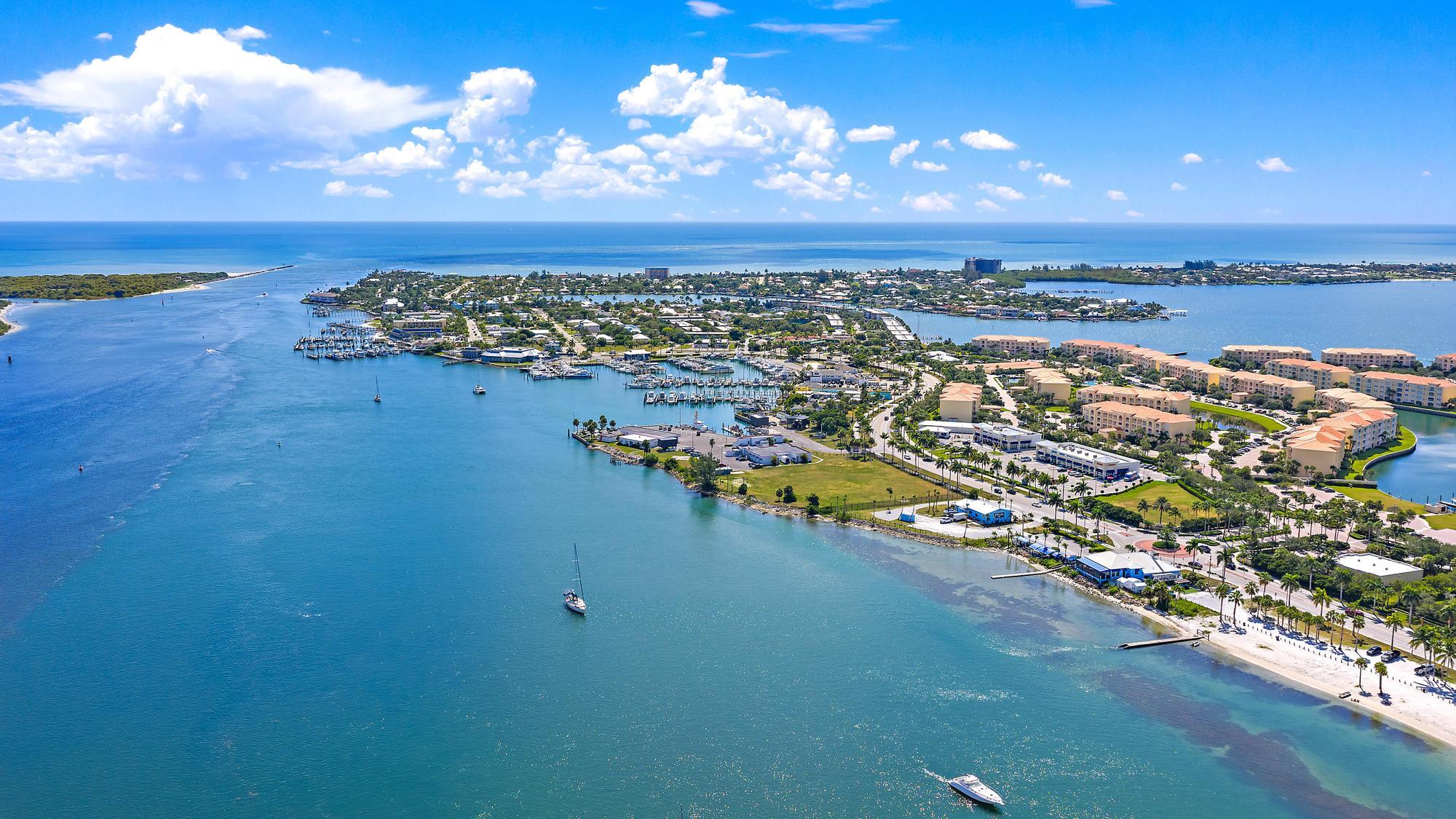 901 S Ocean Drive