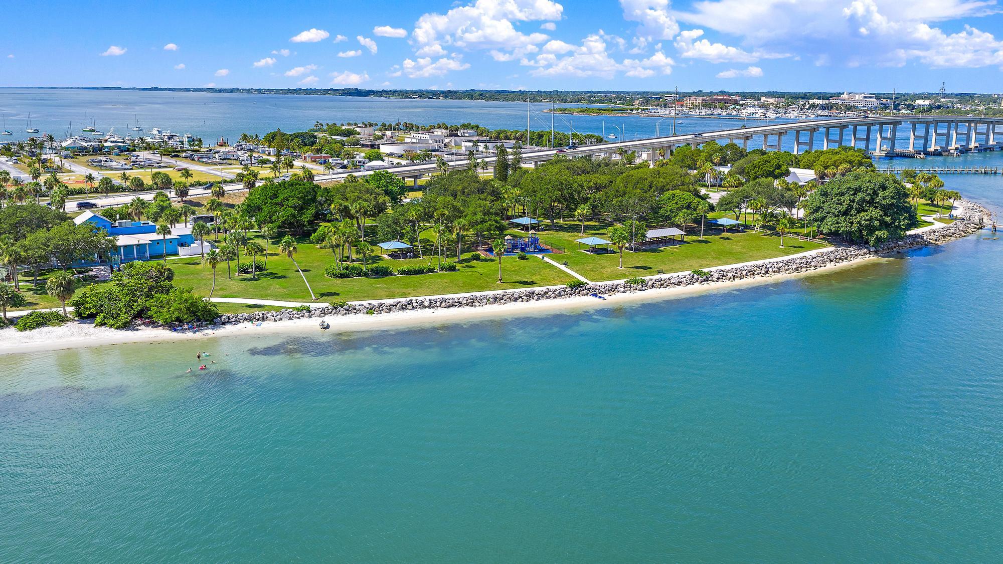 901 S Ocean Drive