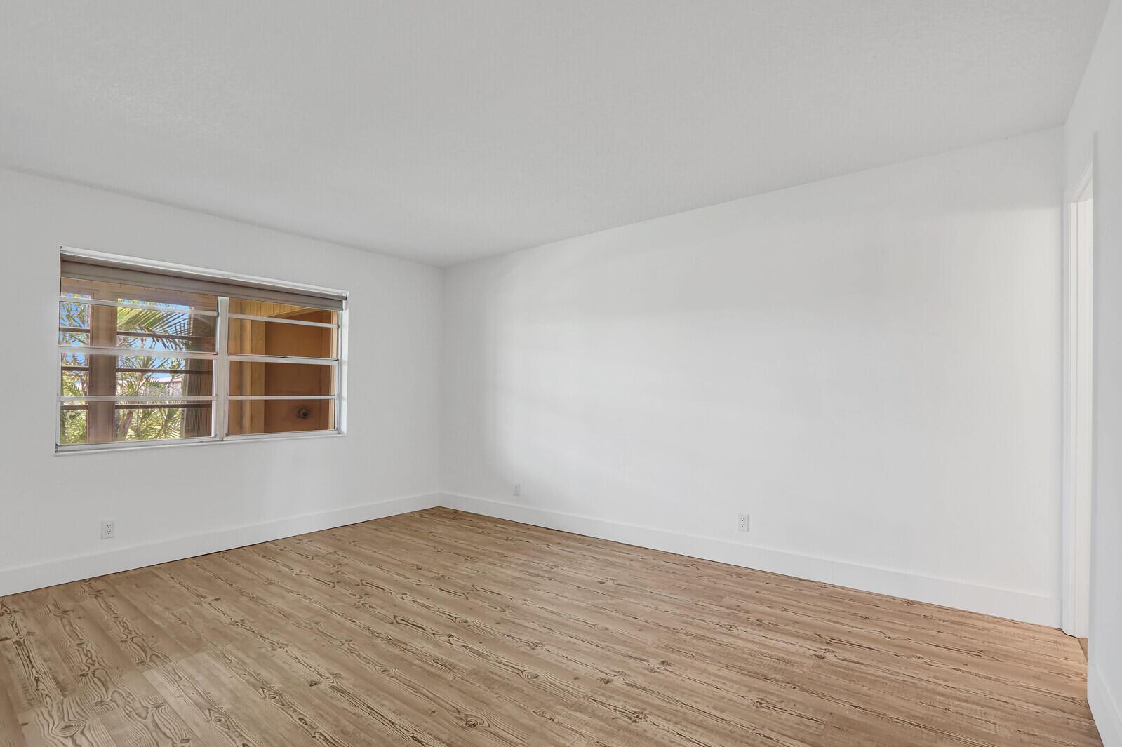 239 Lake Meryl Drive