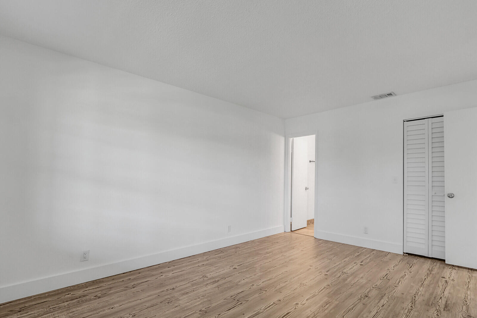 239 Lake Meryl Drive