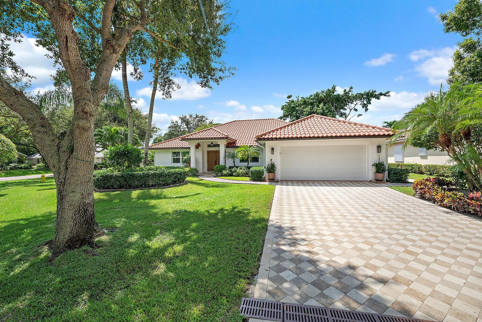 12 Bentwood Road