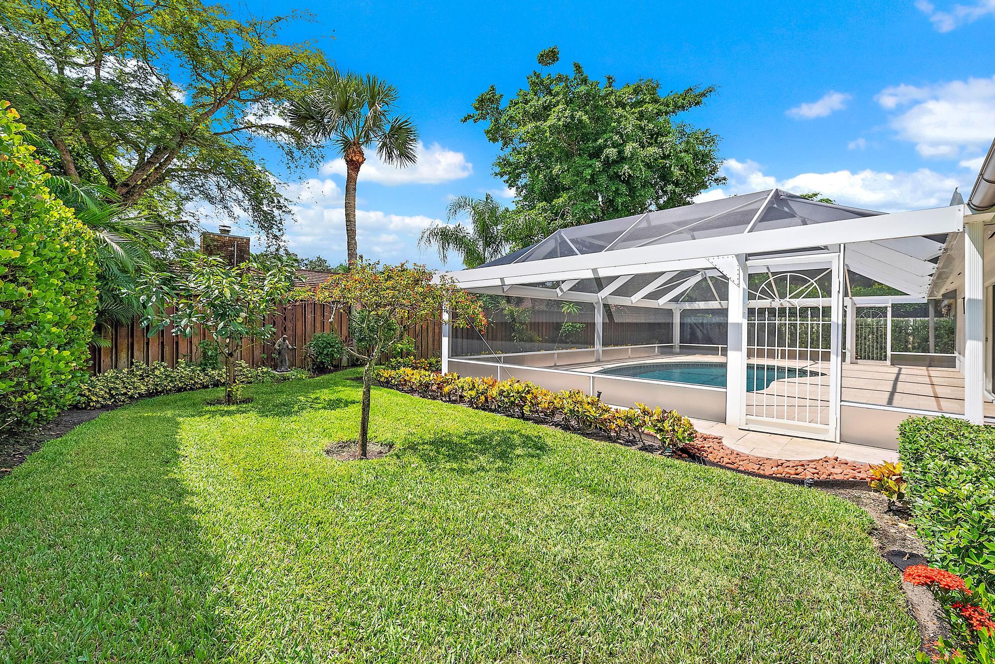 12 Bentwood Road