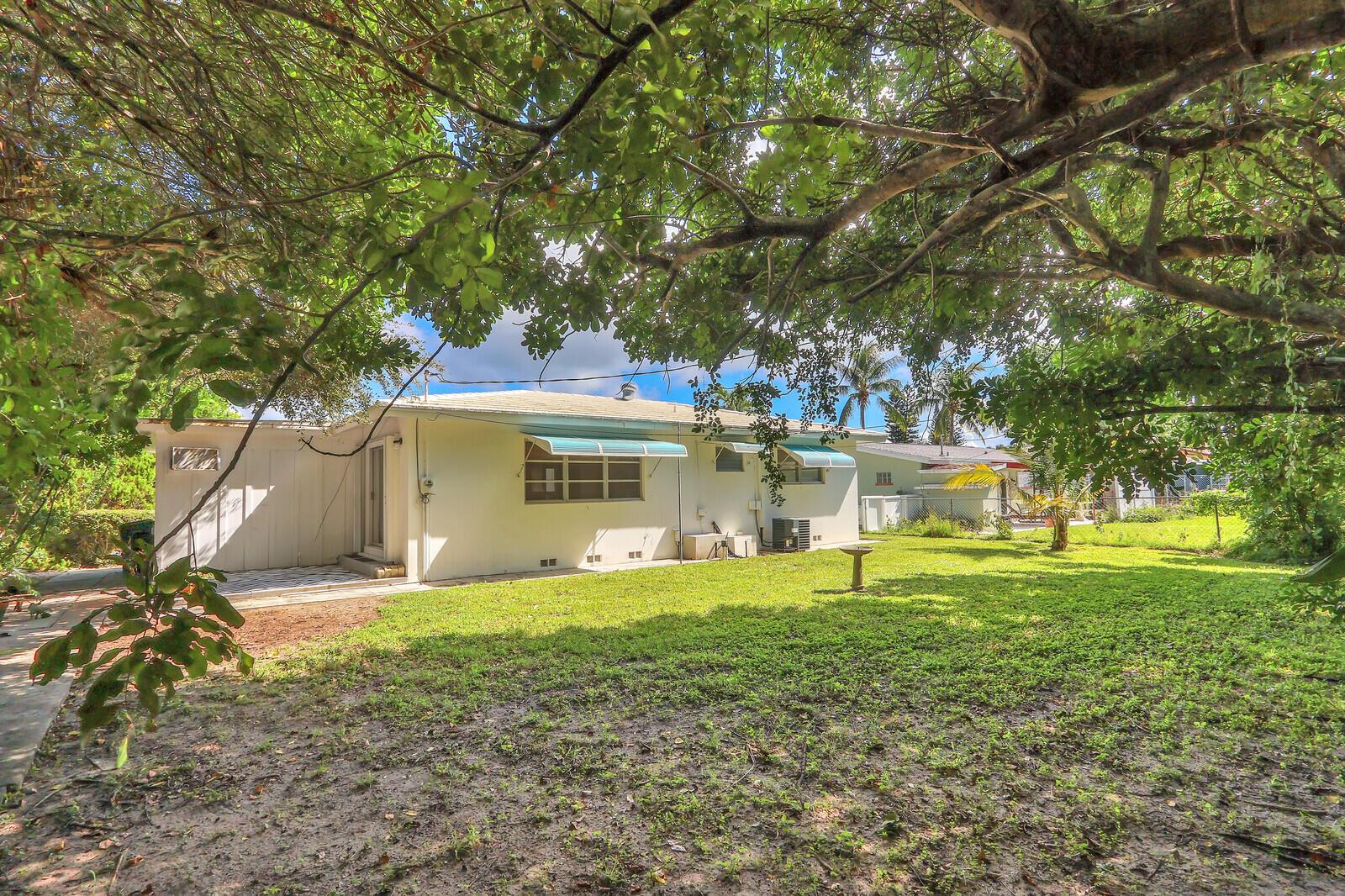 1952 Circle Drive