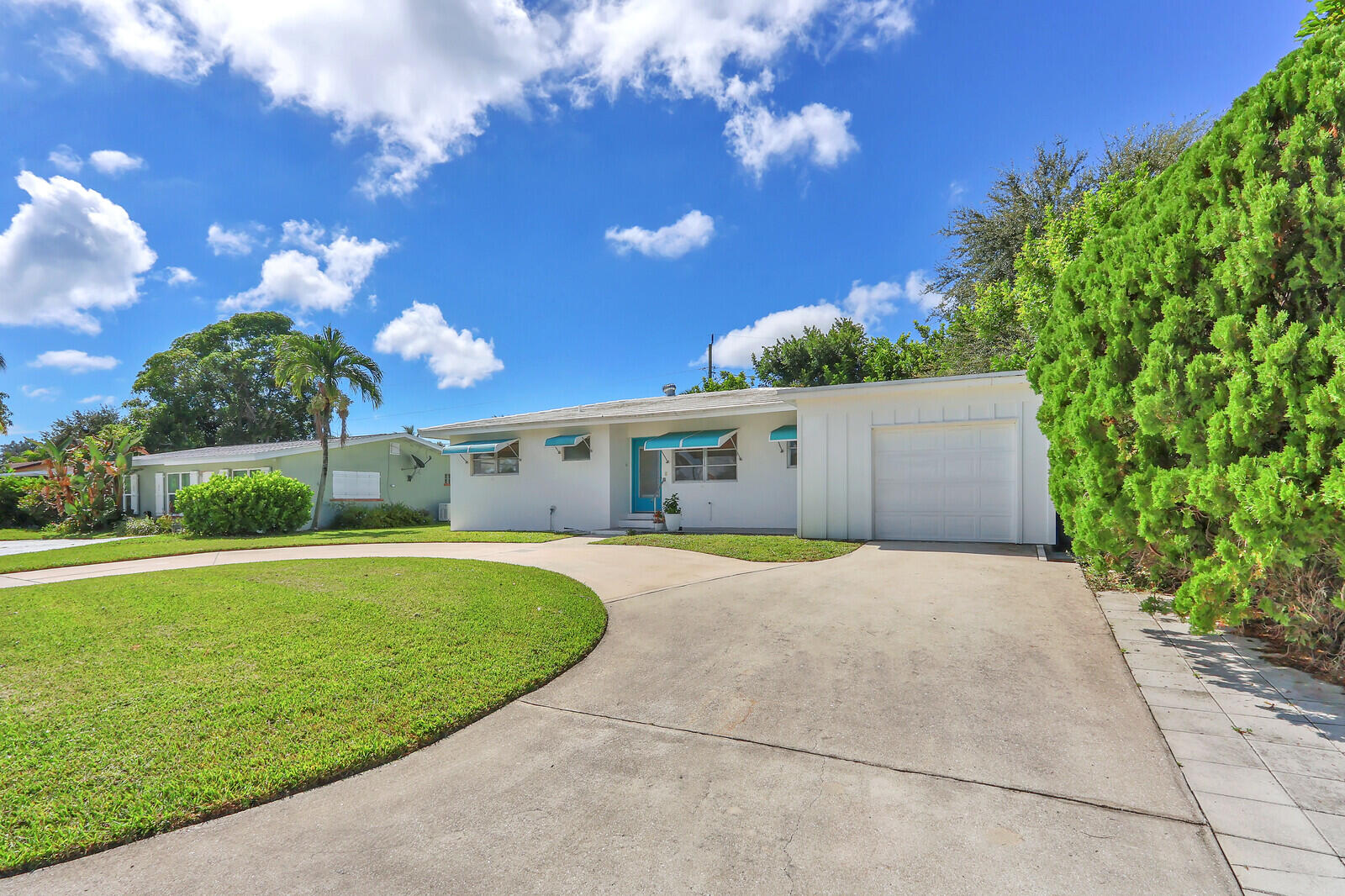 1952 Circle Drive
