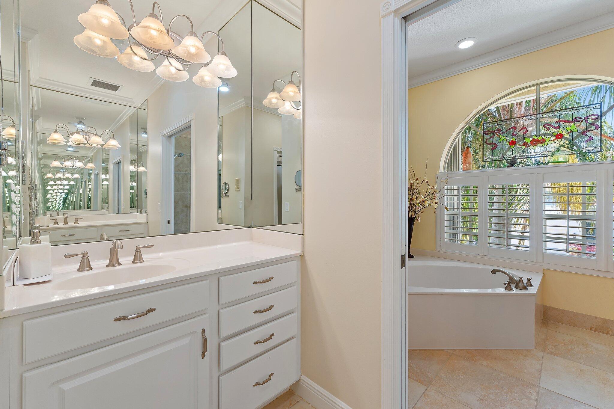 112 Hidden Hollow Drive