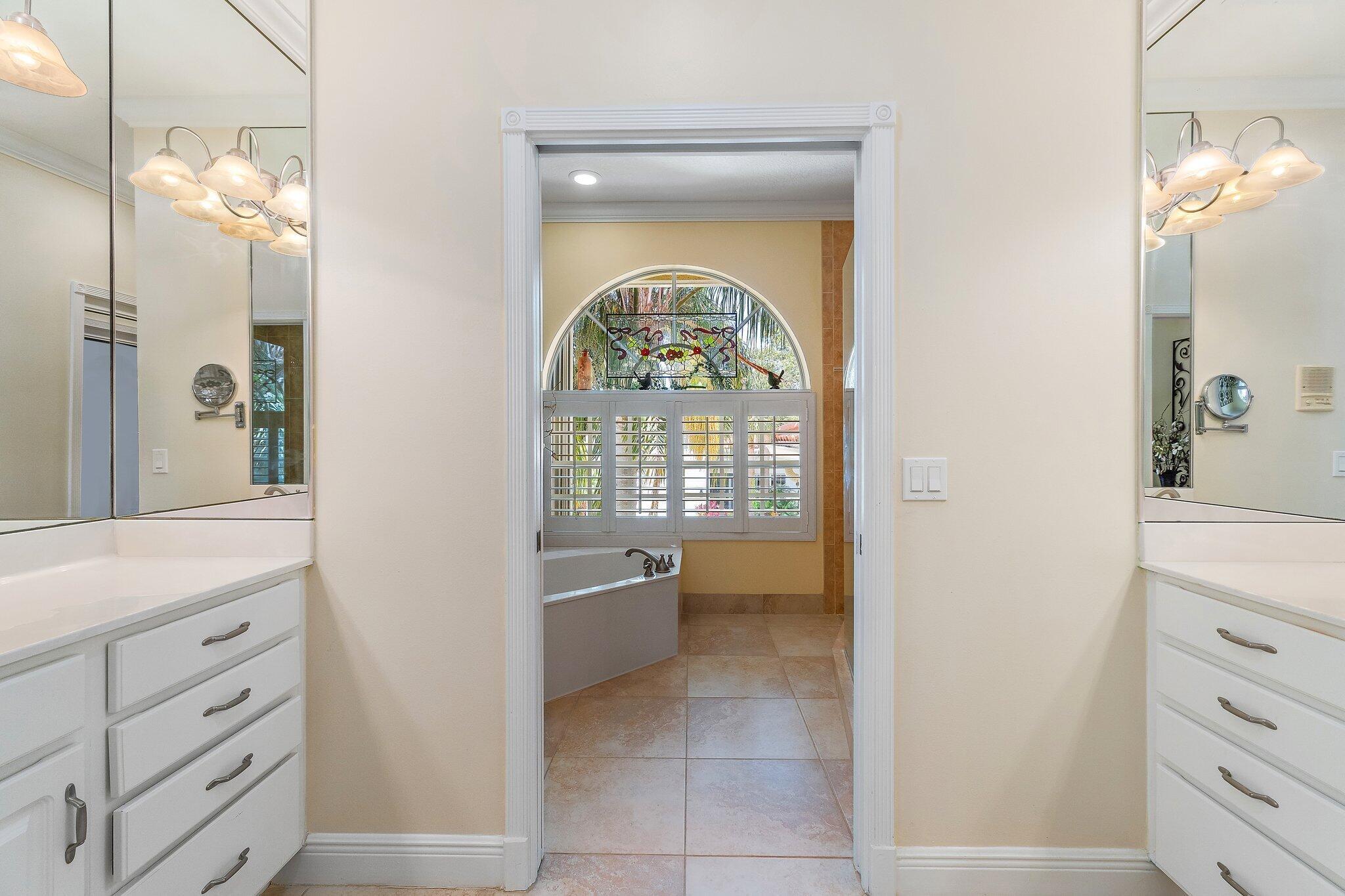 112 Hidden Hollow Drive