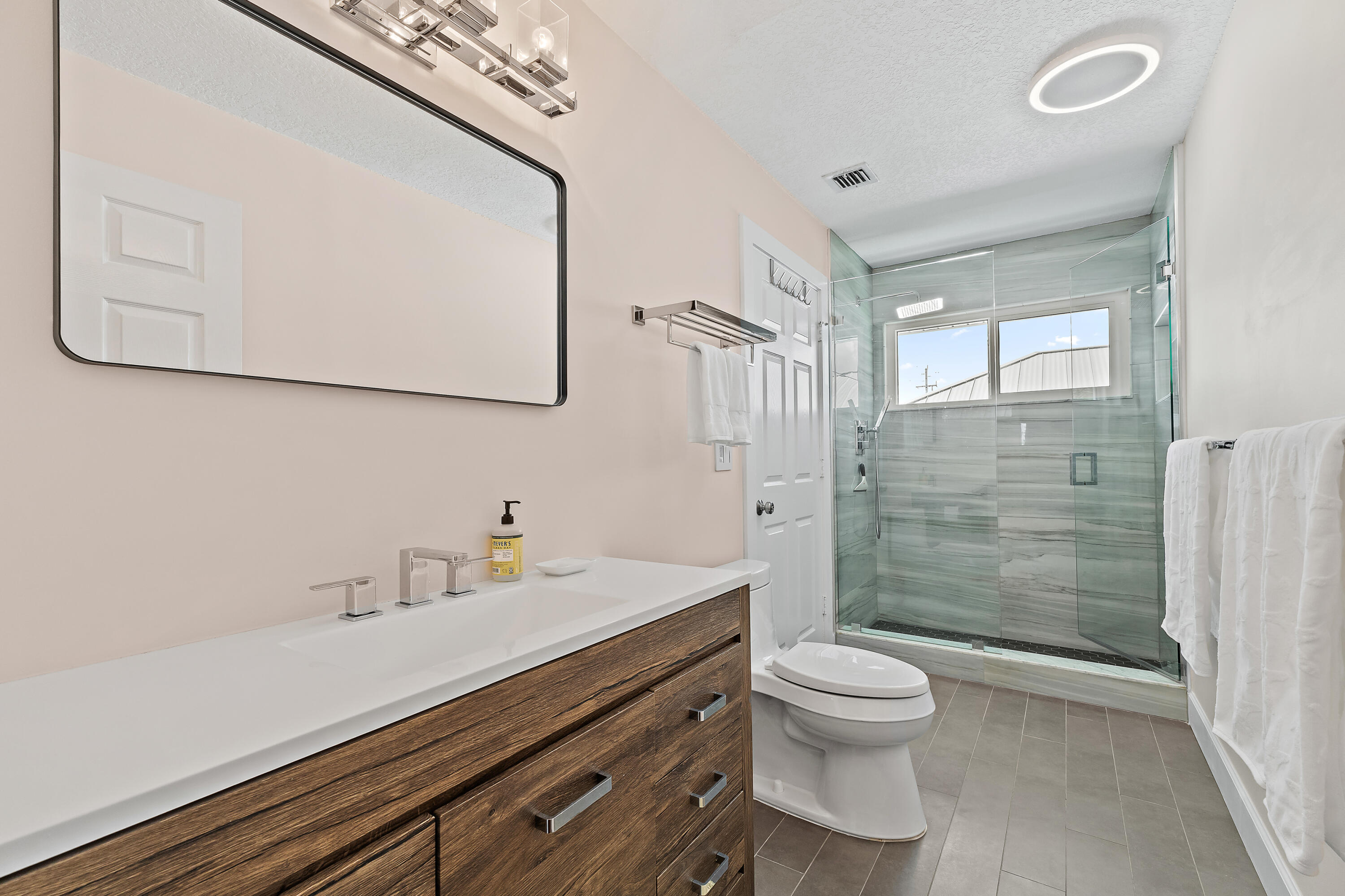 3463 Canal Court