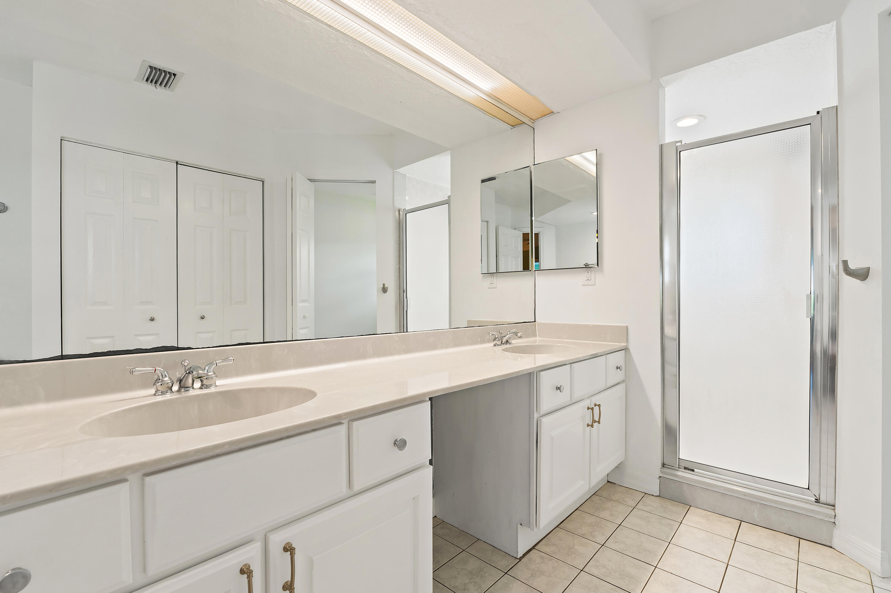 3463 Canal Court