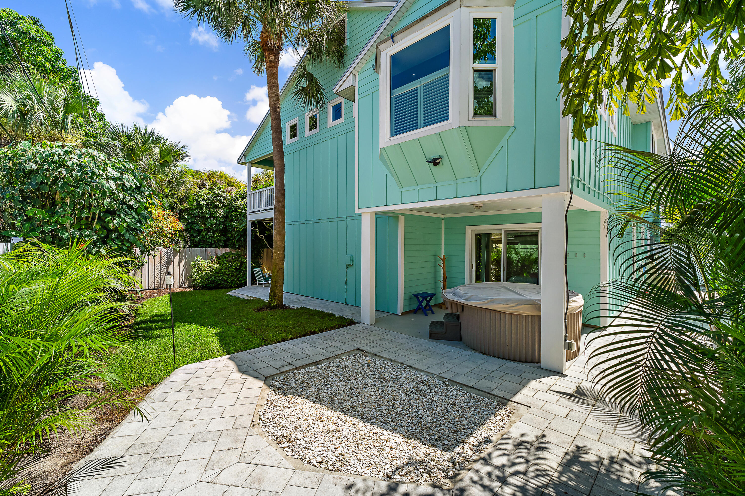 3463 Canal Court