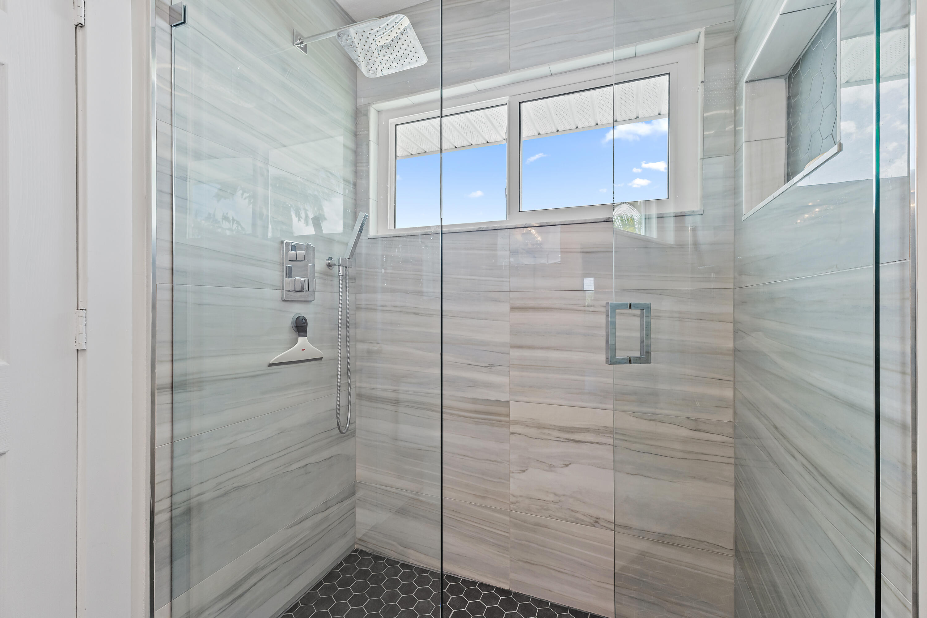 3463 Canal Court