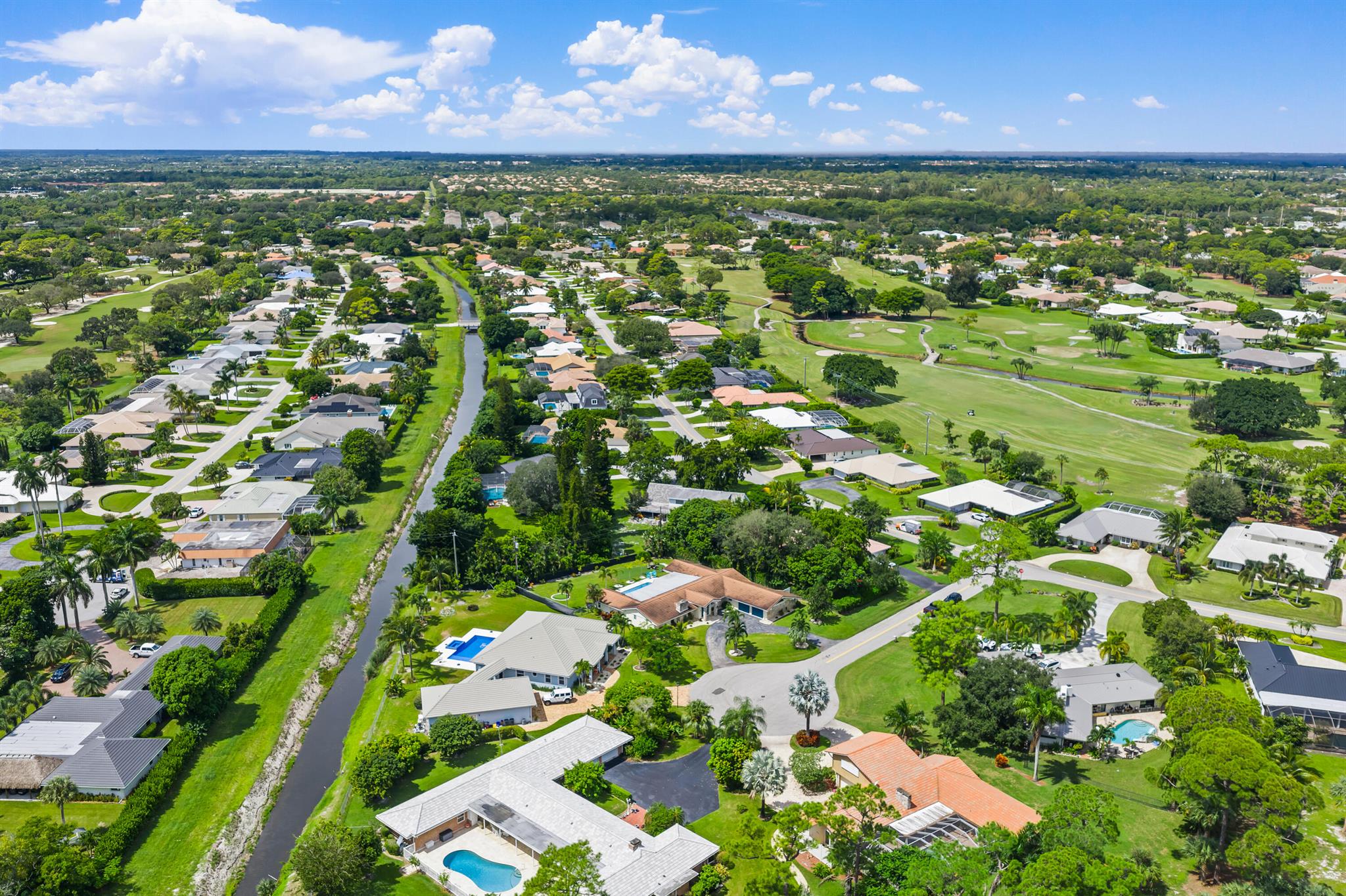 437 N Country Club Drive