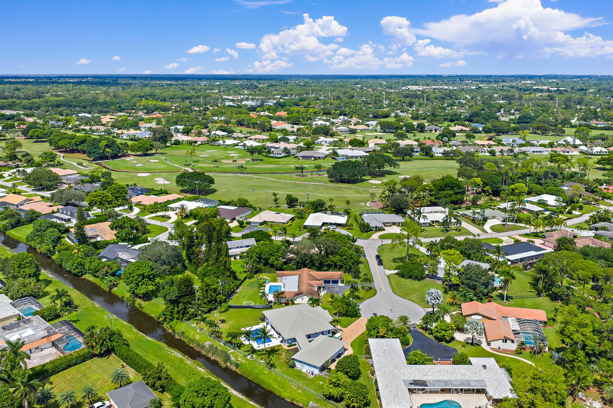 437 N Country Club Drive