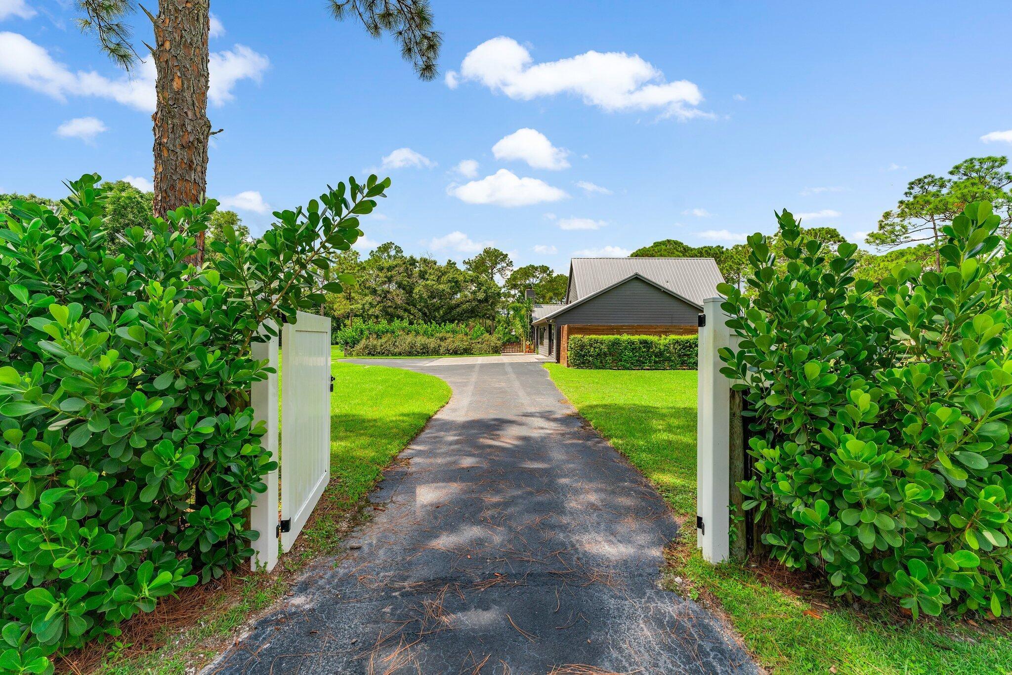 12142 157th Street N