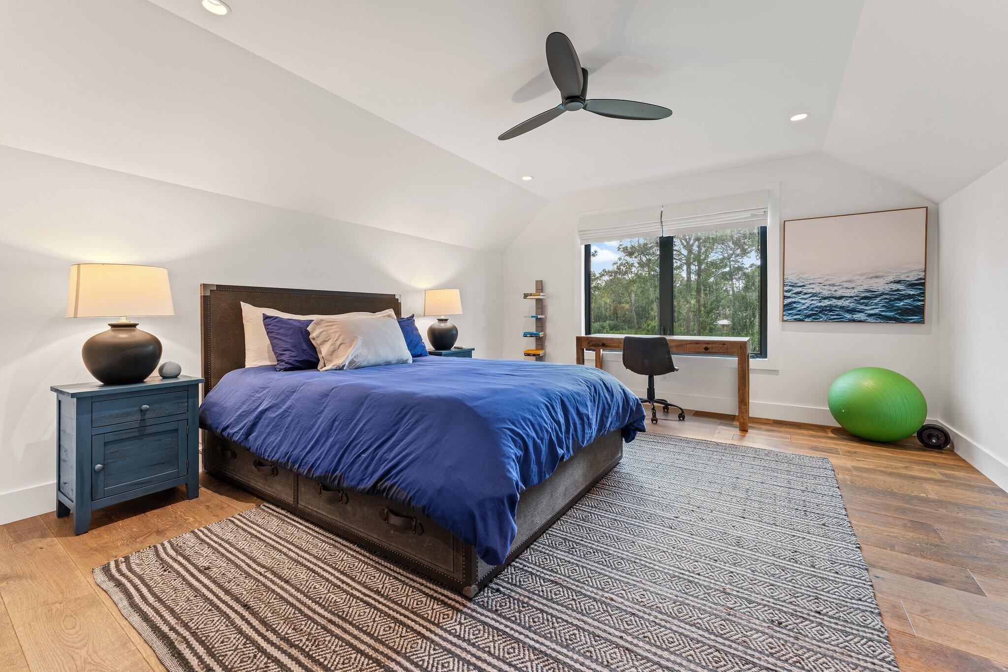 12142 157th Street N